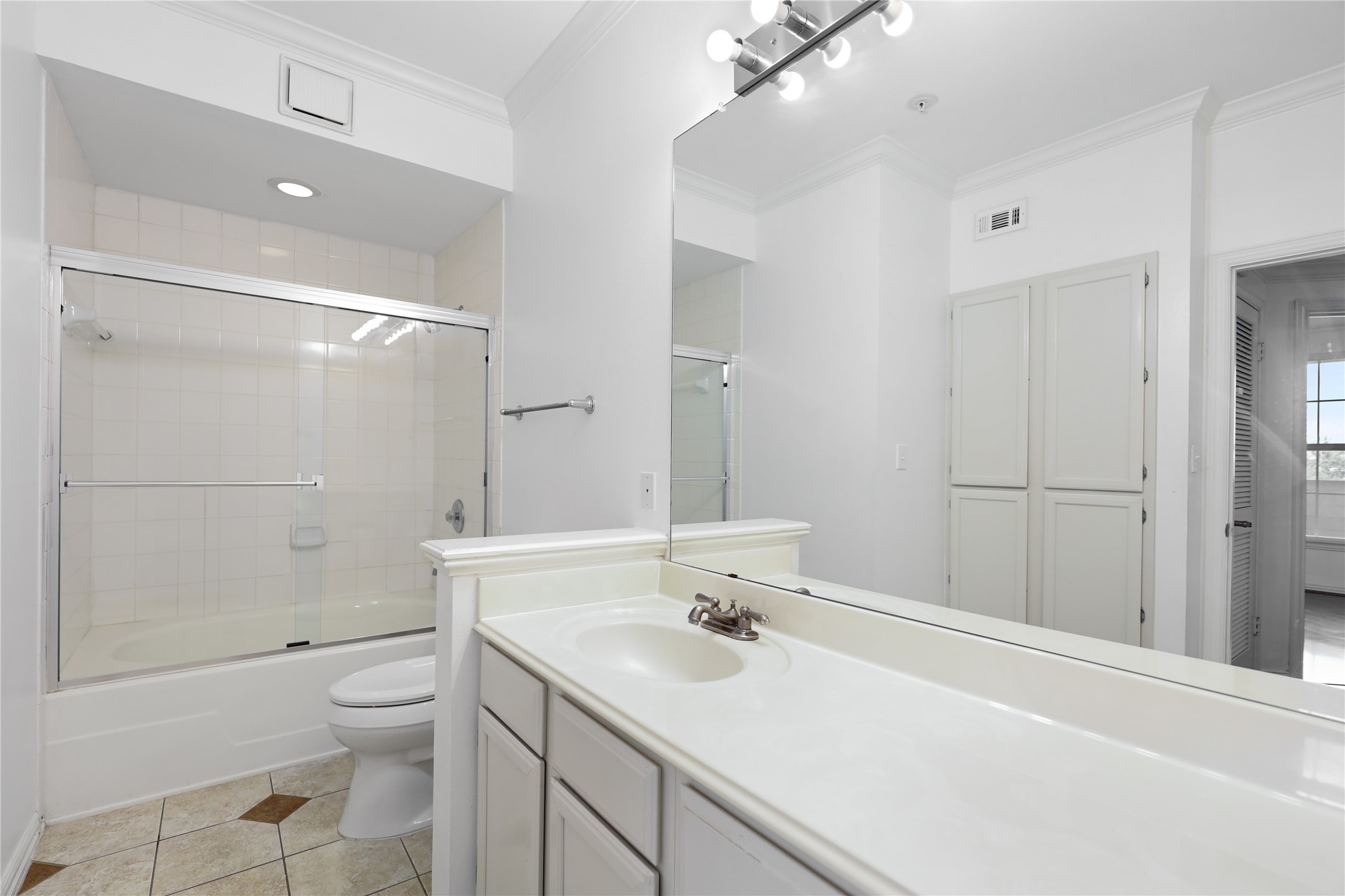 2111 Welch St Street A315 Property Photo 10