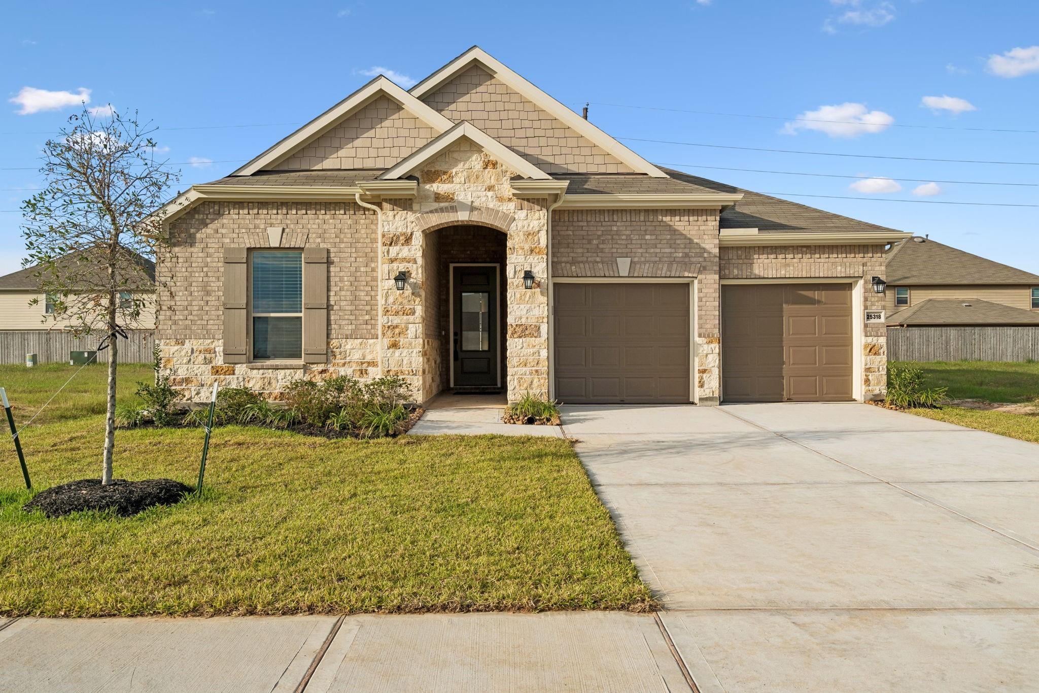 25318 Tanner Falls Drive Drive Property Photo 1