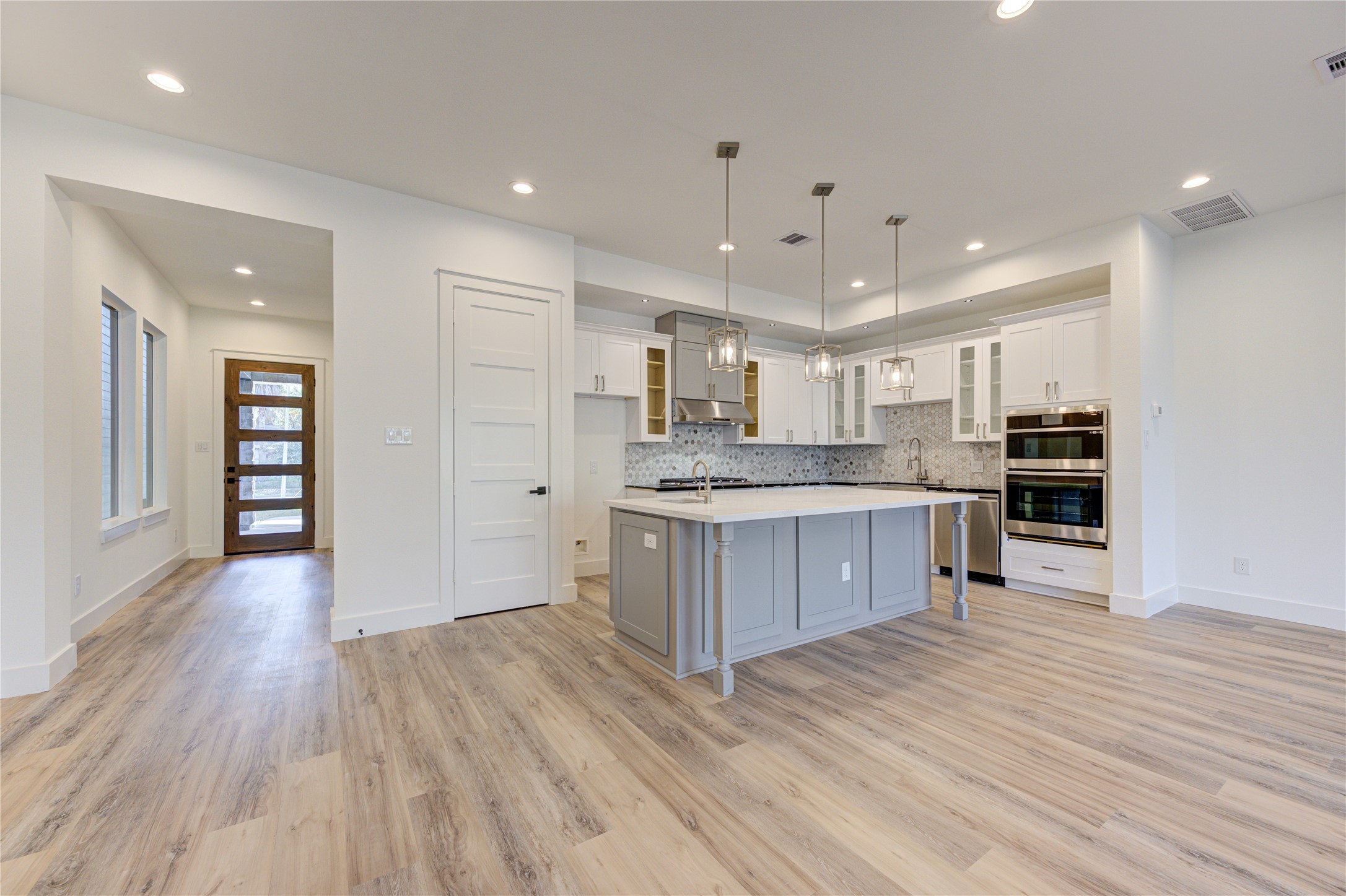 1224 Wycliffe Drive A Property Photo 6