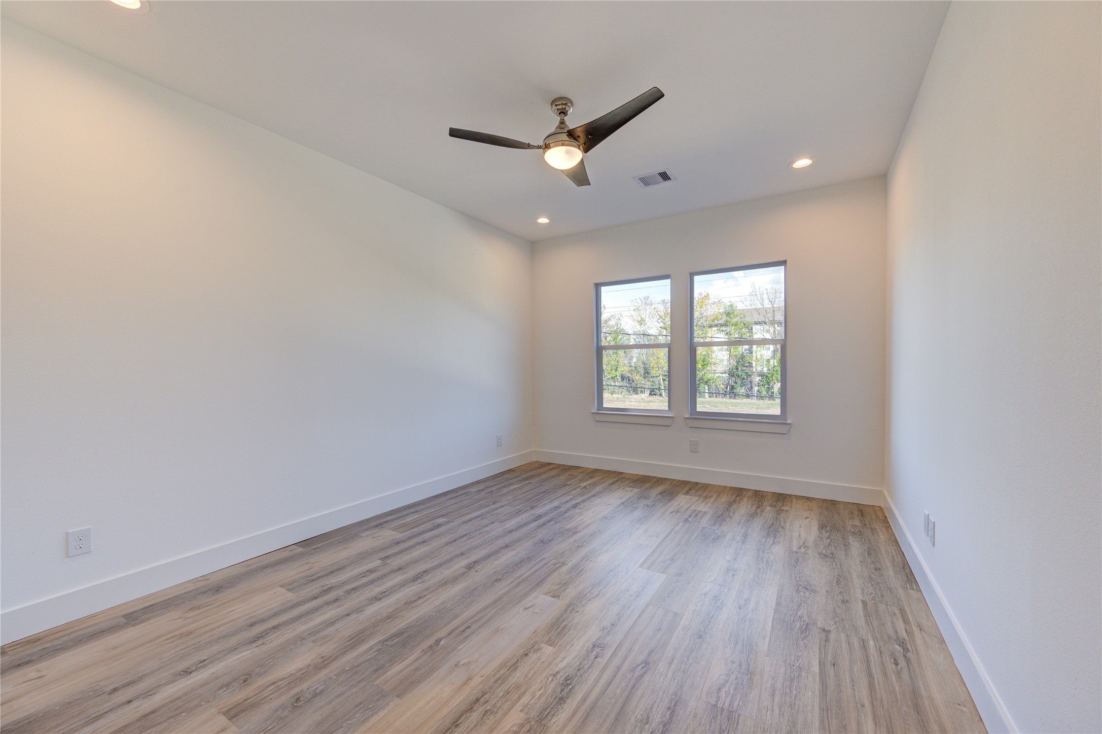 1224 Wycliffe Drive A Property Photo 17