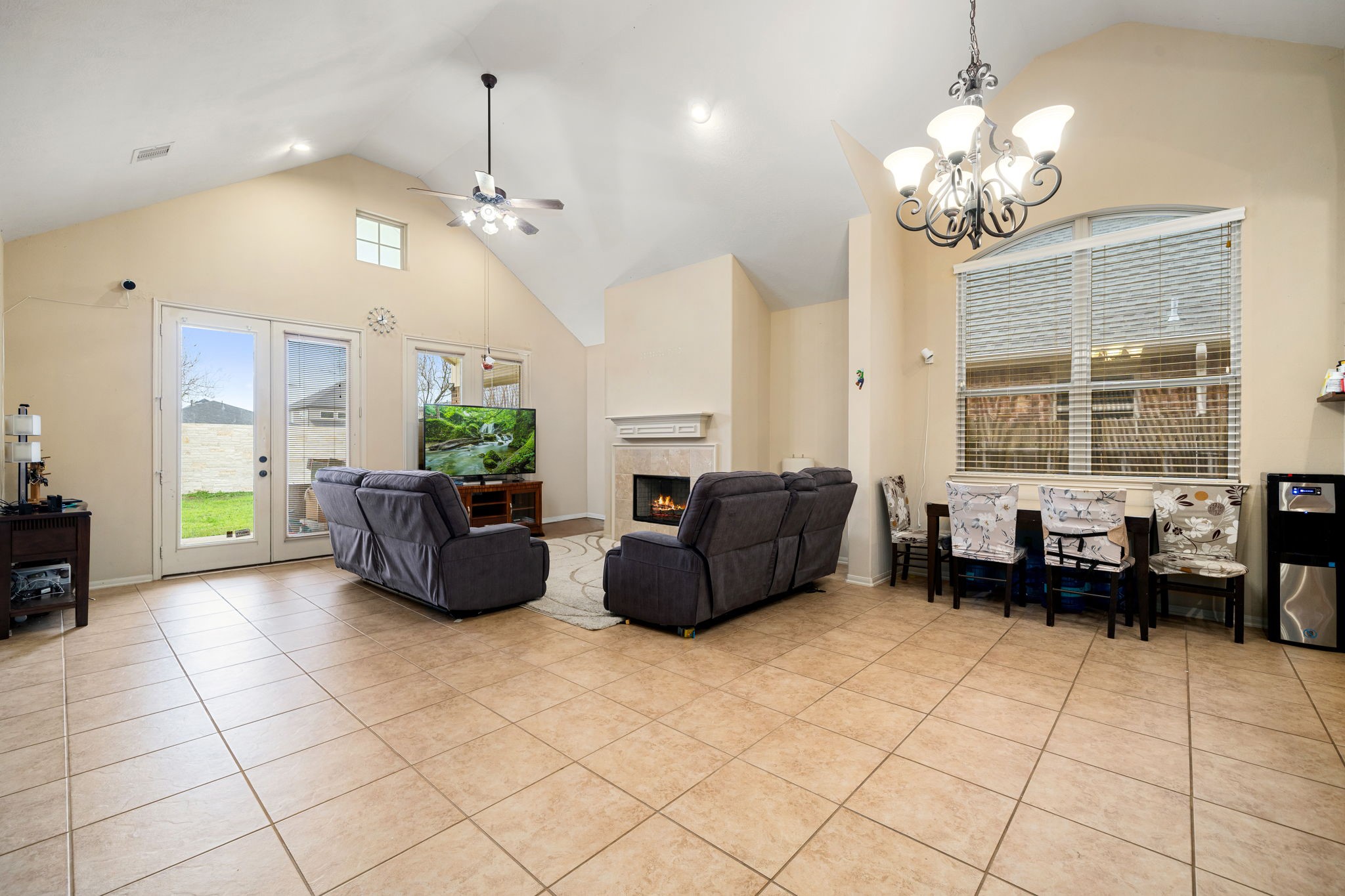 28523 Kinglet Pines Drive Property Photo 6