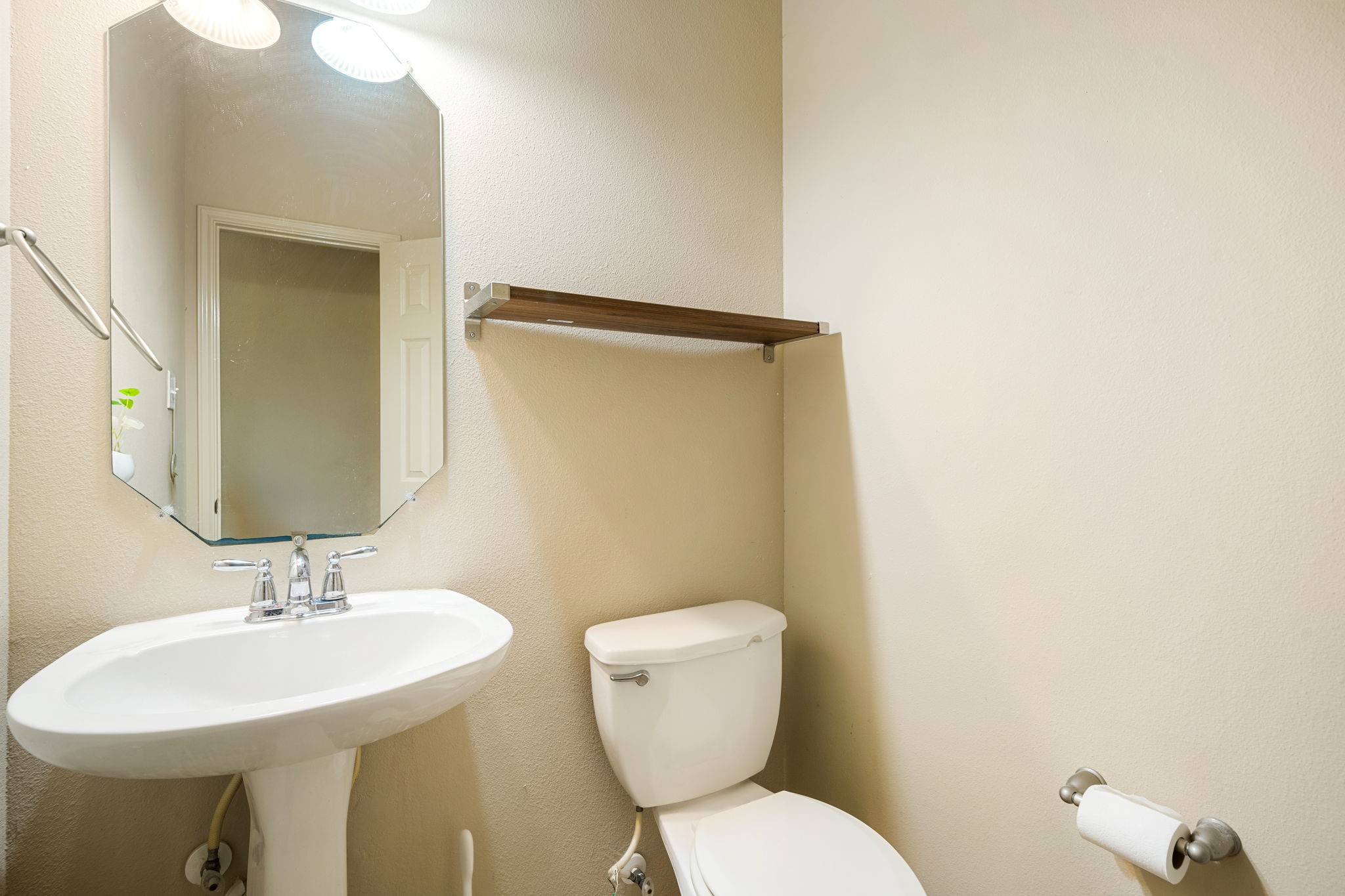 28523 Kinglet Pines Drive Property Photo 17