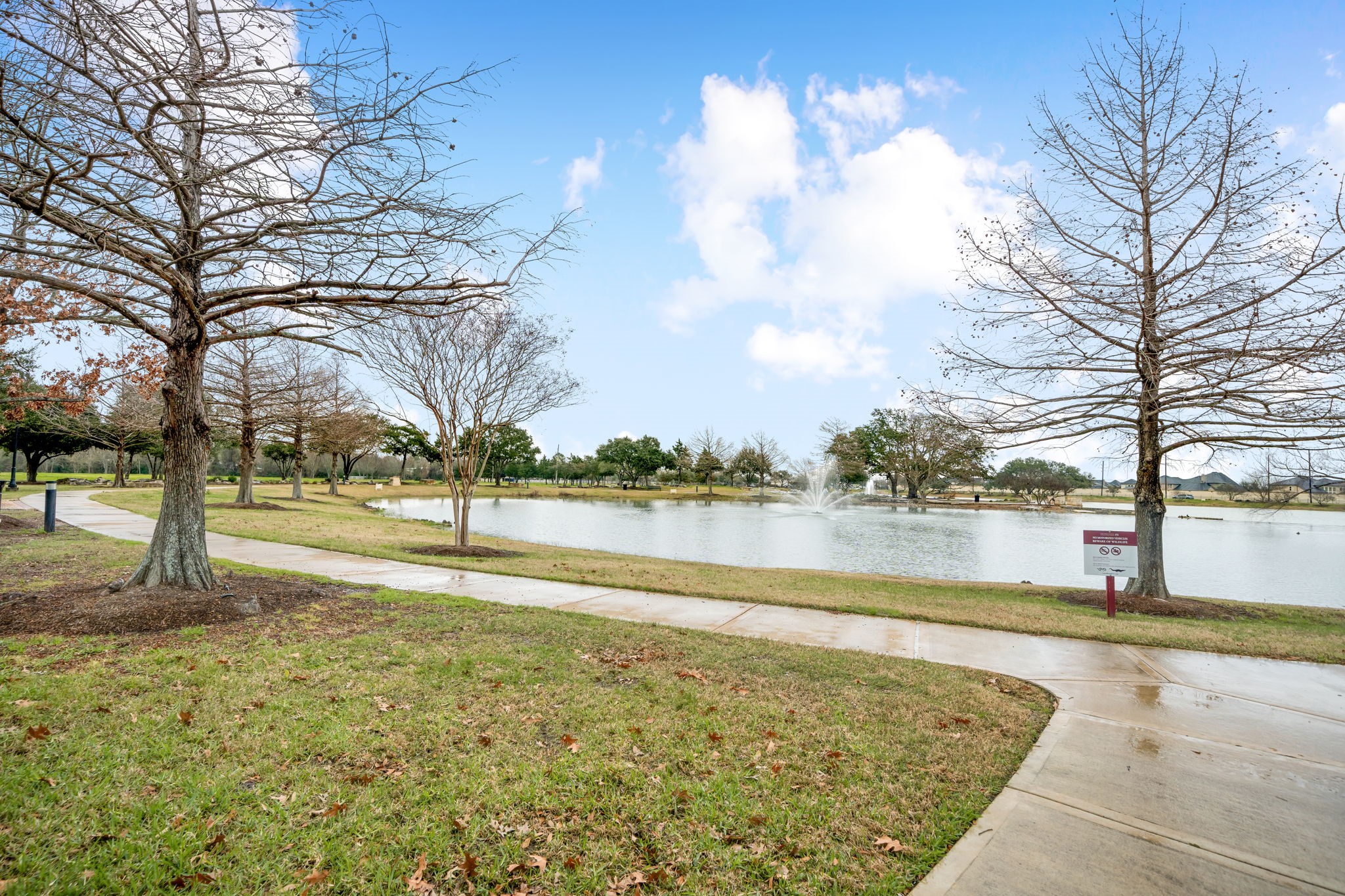 28523 Kinglet Pines Drive Property Photo 39