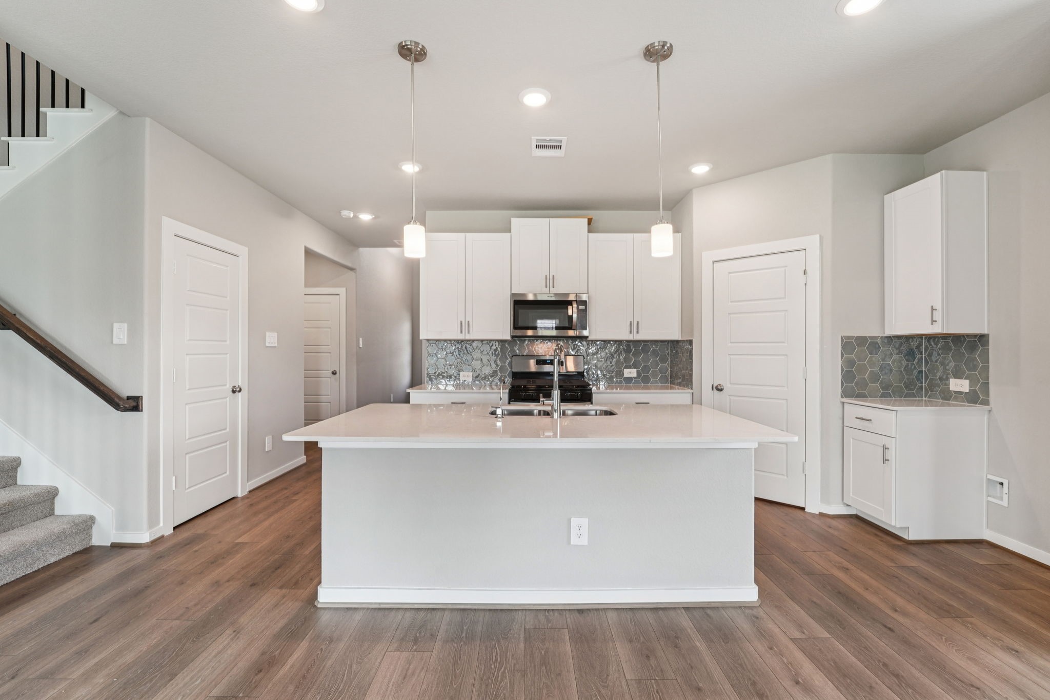 2542 Gray Gale Court Property Photo 7