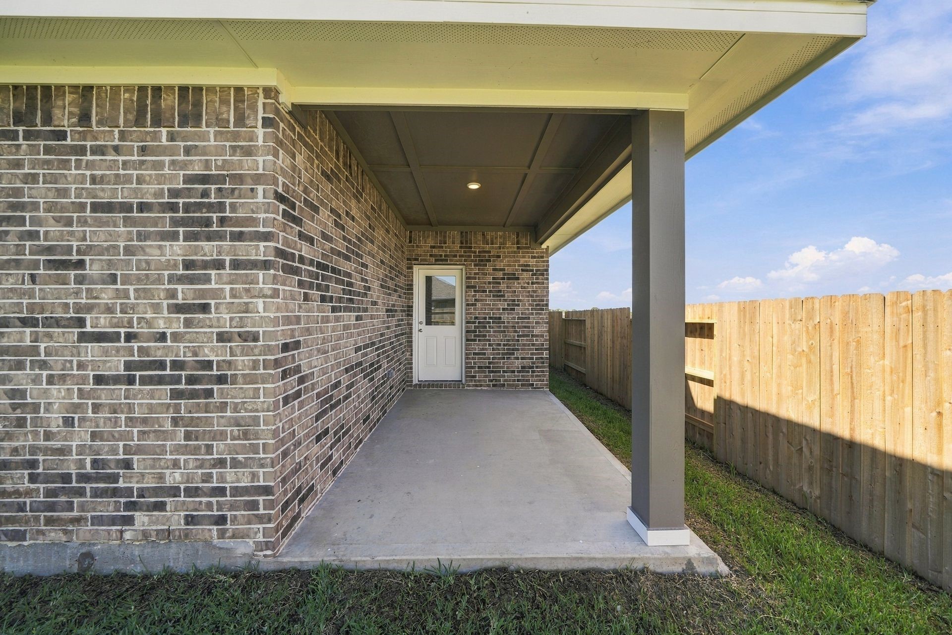 1907 Starlight Street Property Photo 28