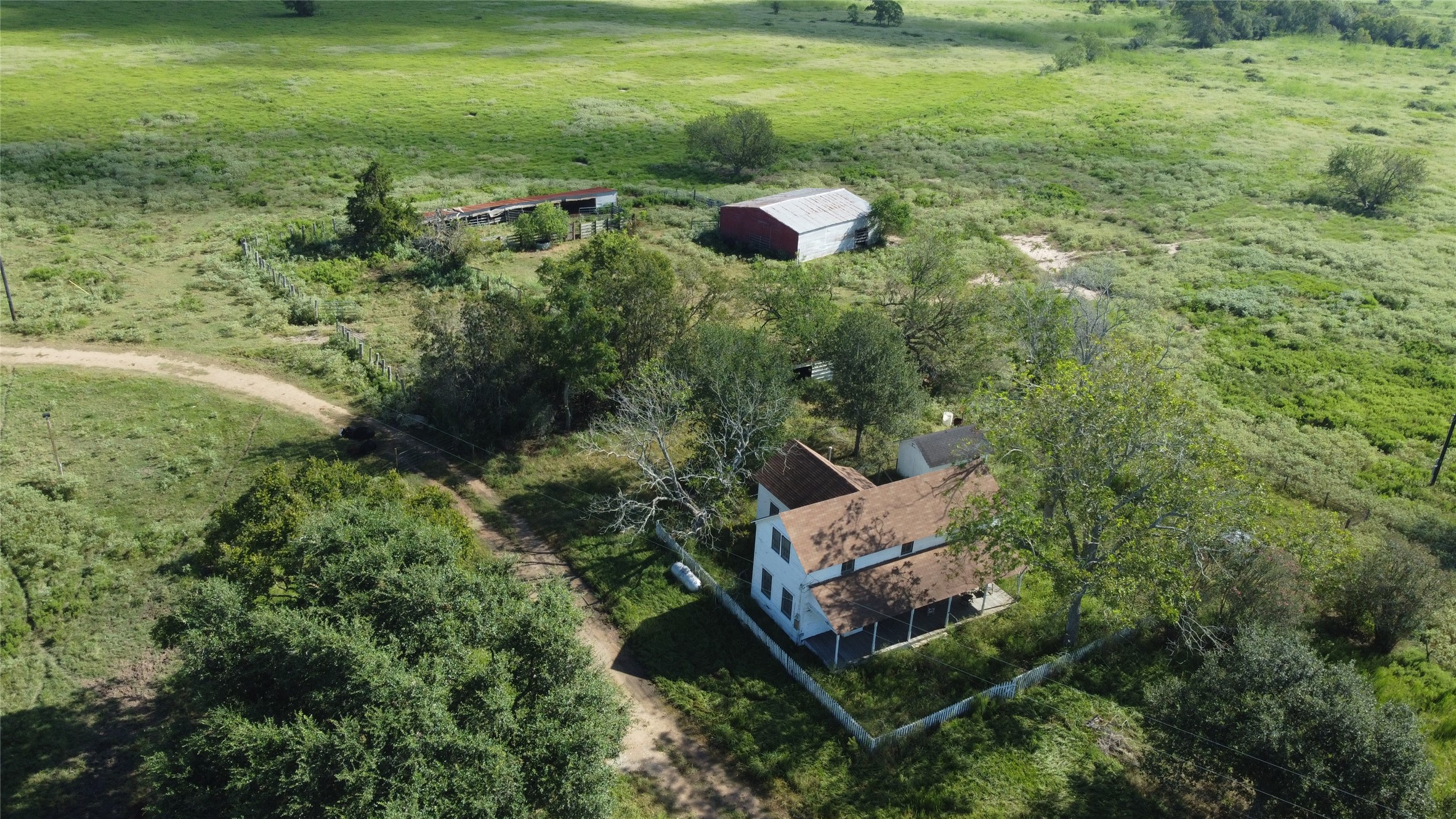 5677 Highway 90 Property Photo 7
