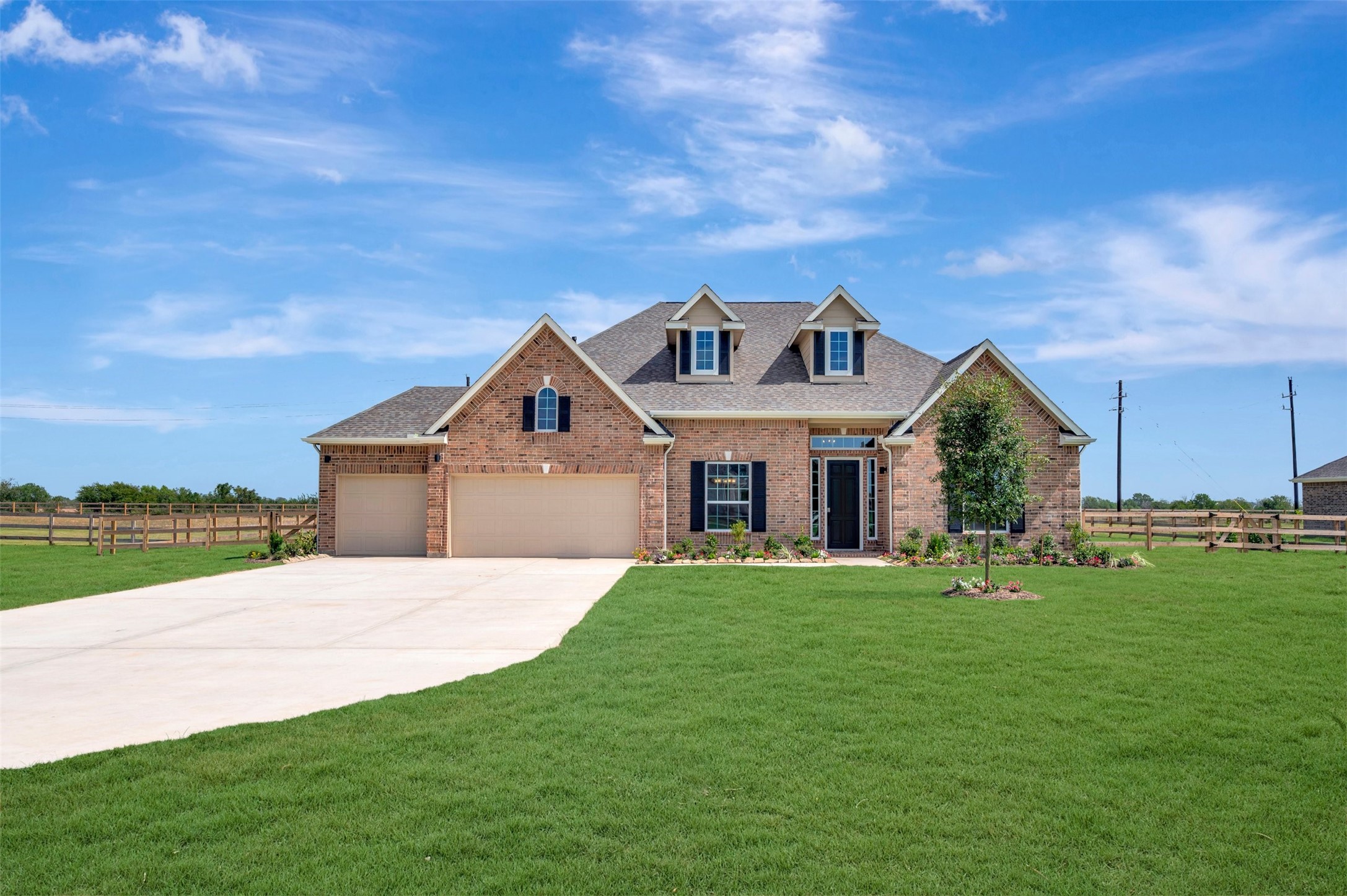 5033 Bluebell Way Property Photo 1