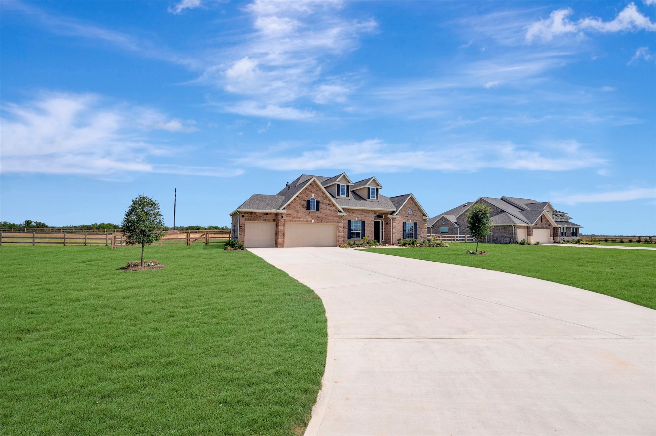 5033 Bluebell Way Property Photo 2