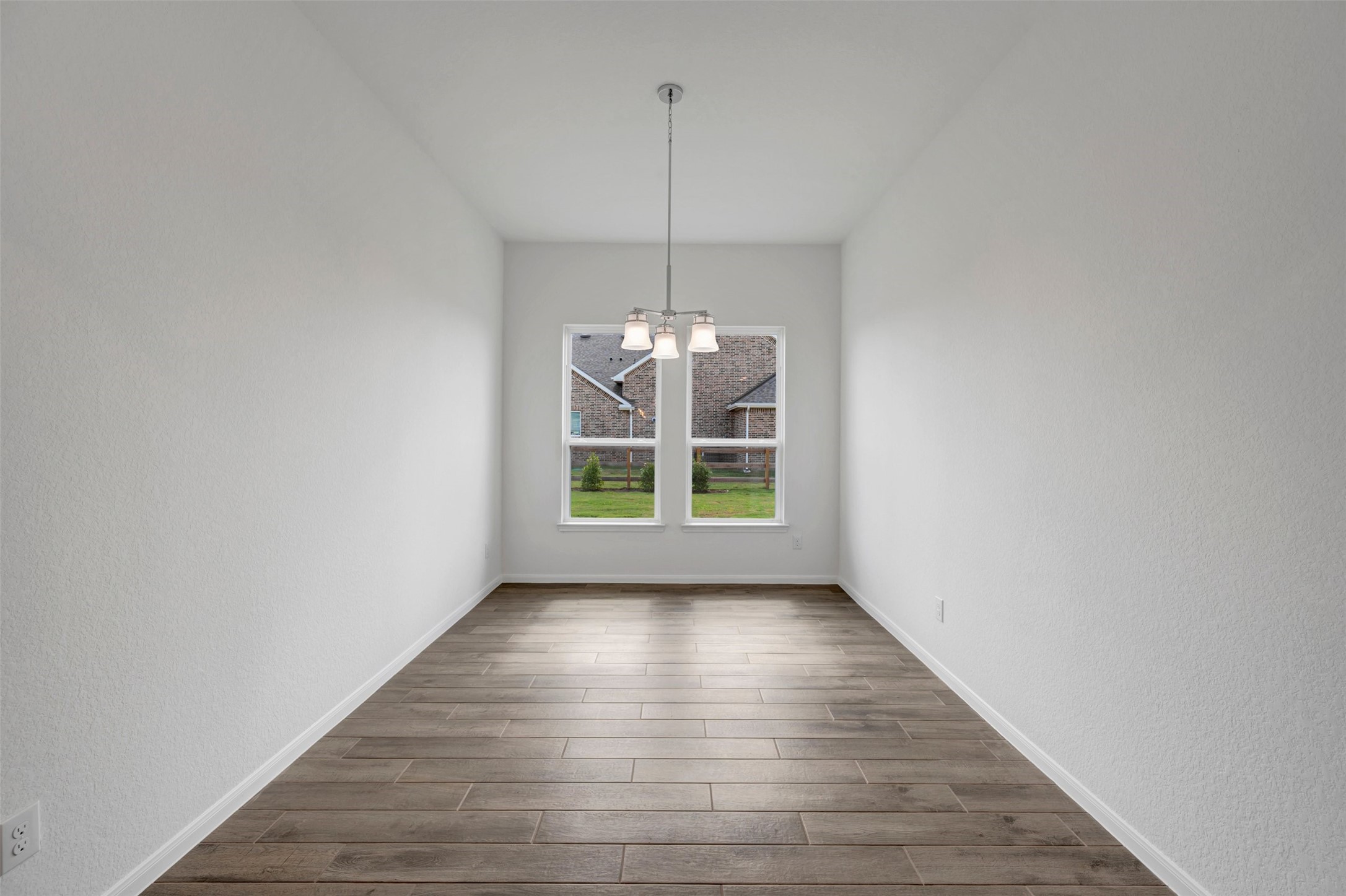 5033 Bluebell Way Property Photo 10