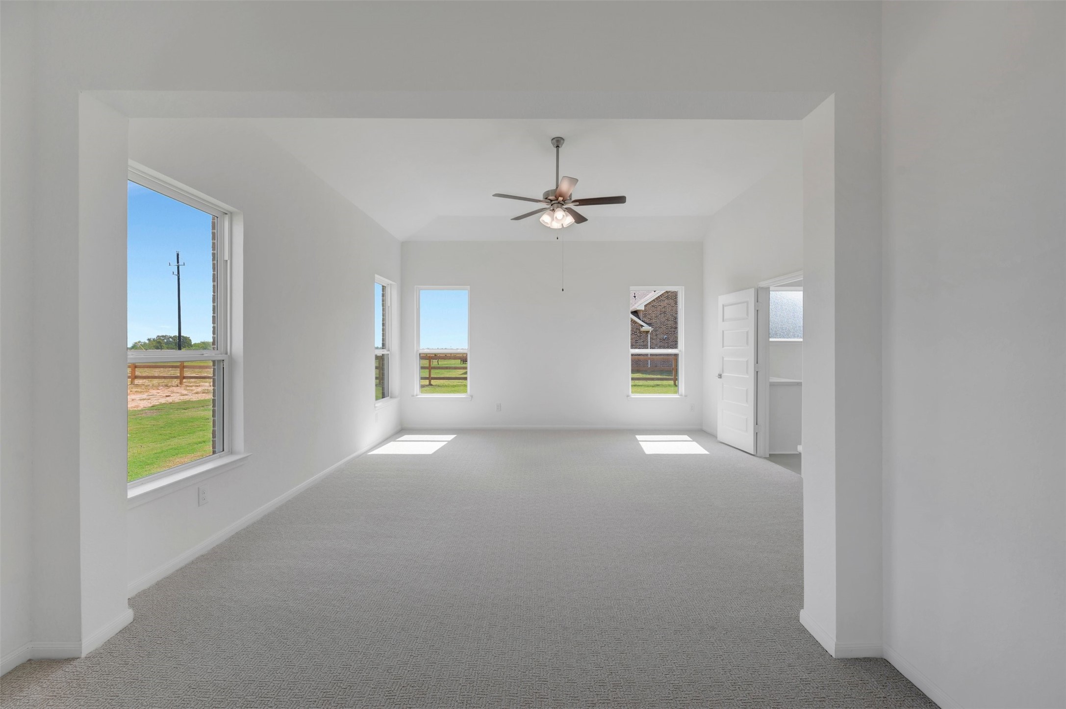 5033 Bluebell Way Property Photo 12
