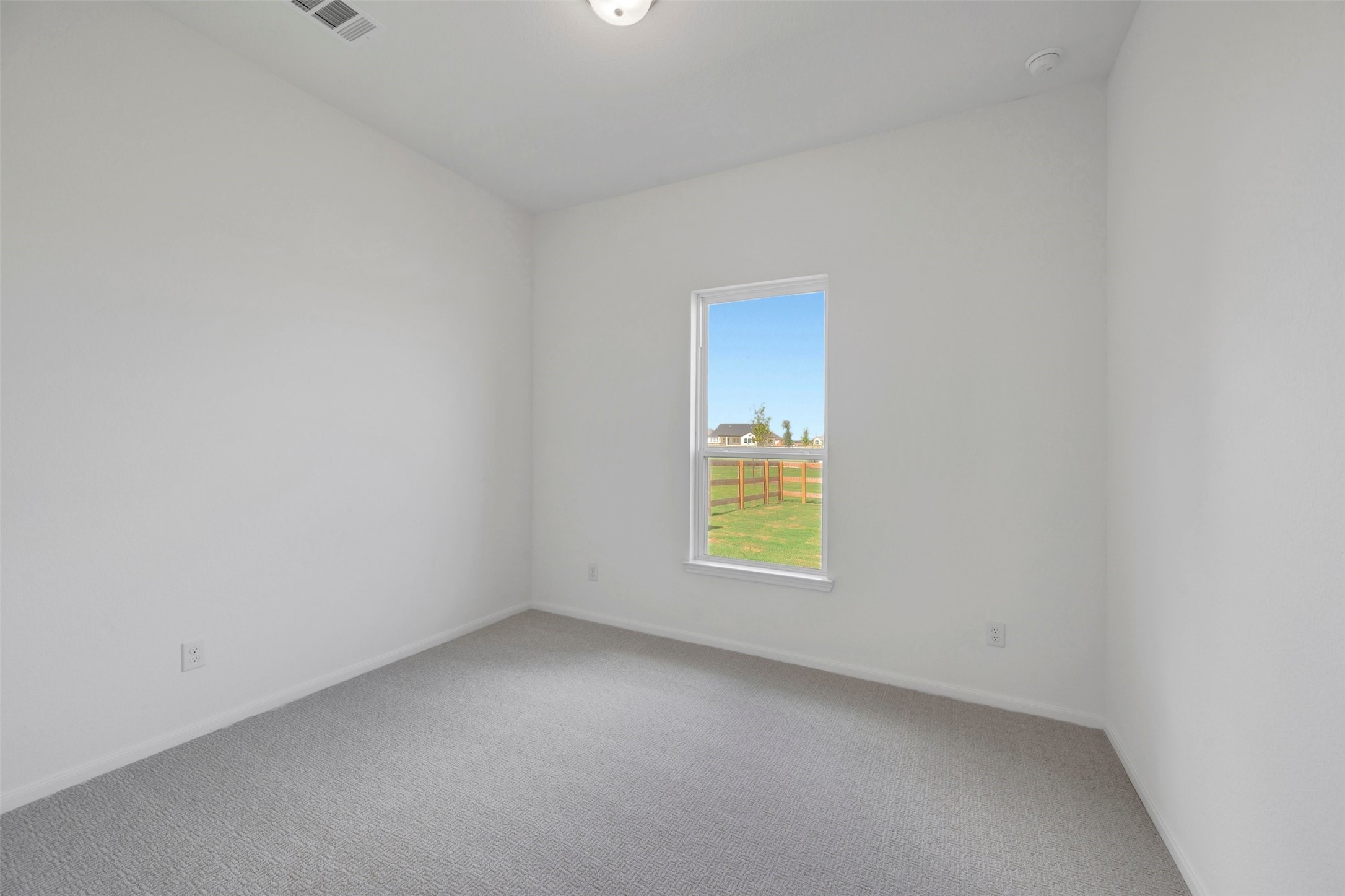 5033 Bluebell Way Property Photo 16