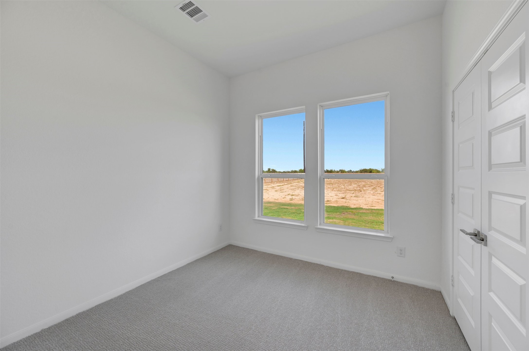 5033 Bluebell Way Property Photo 24
