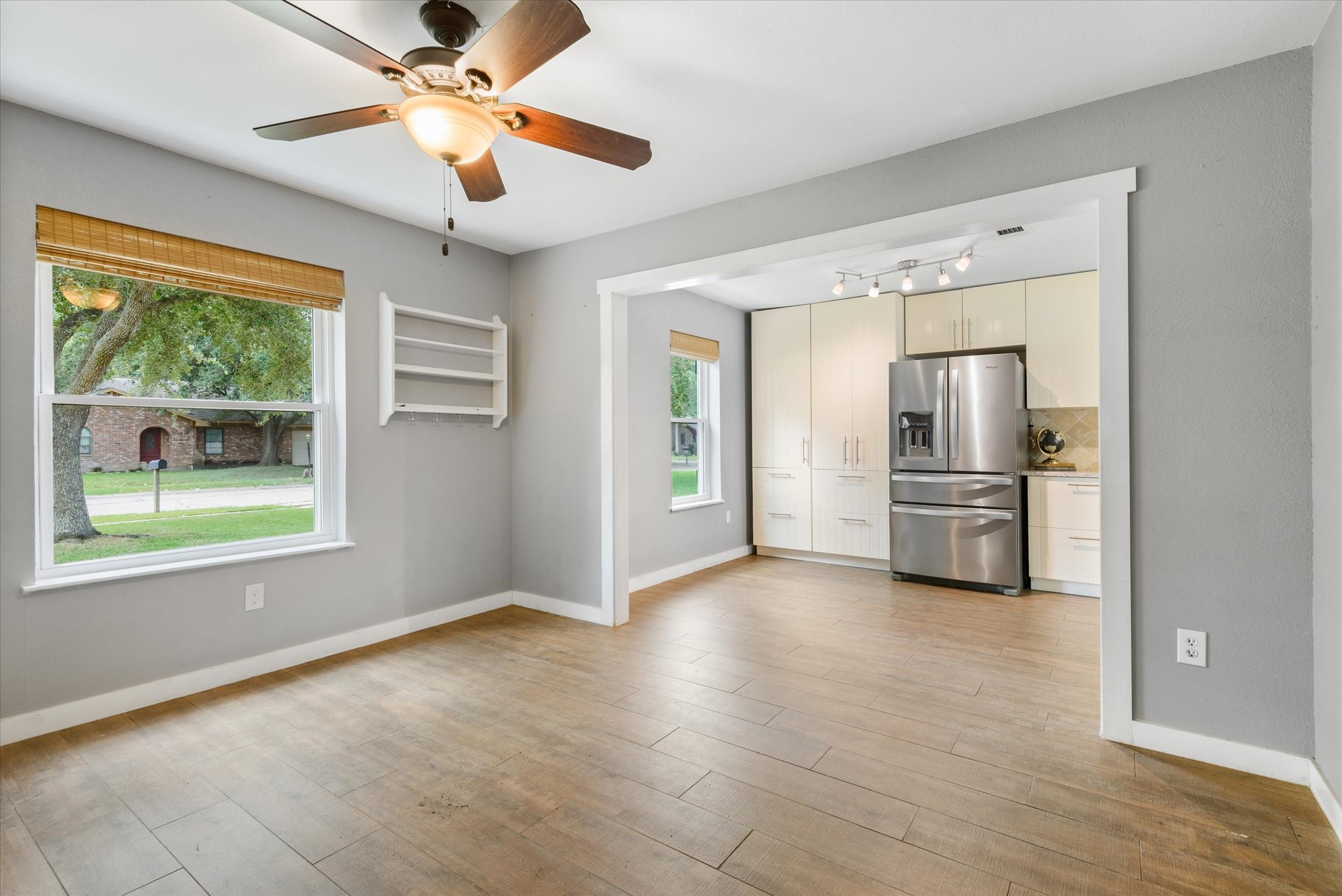 15811 Wandering Trail Property Photo 7