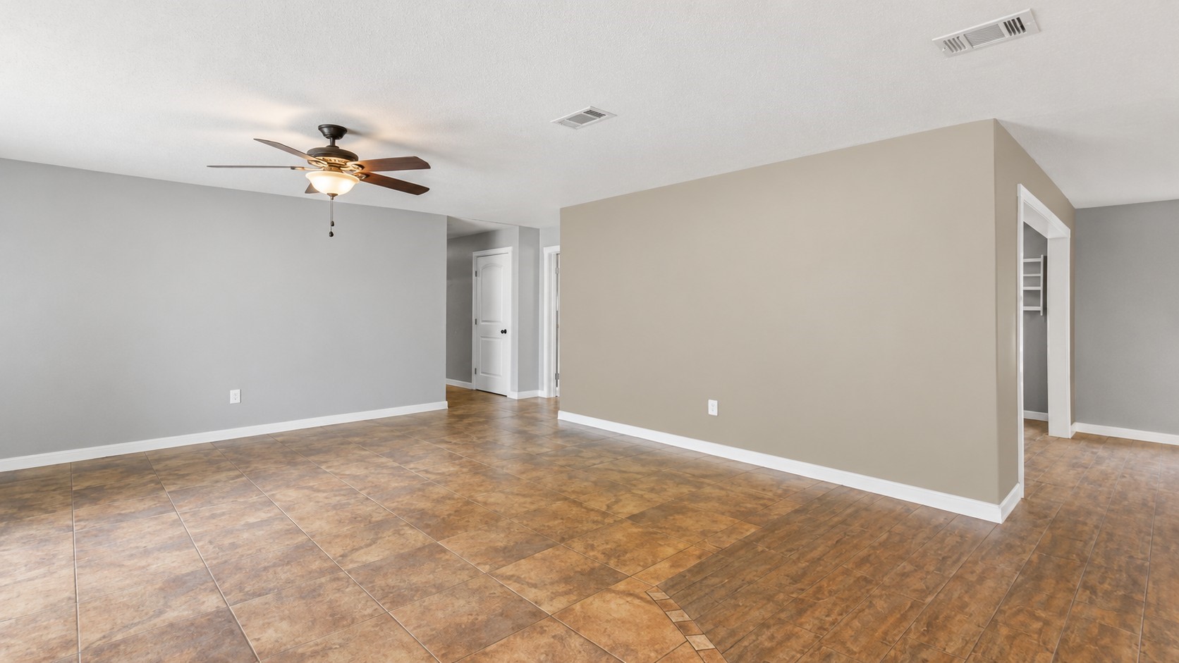 15811 Wandering Trail Property Photo 13