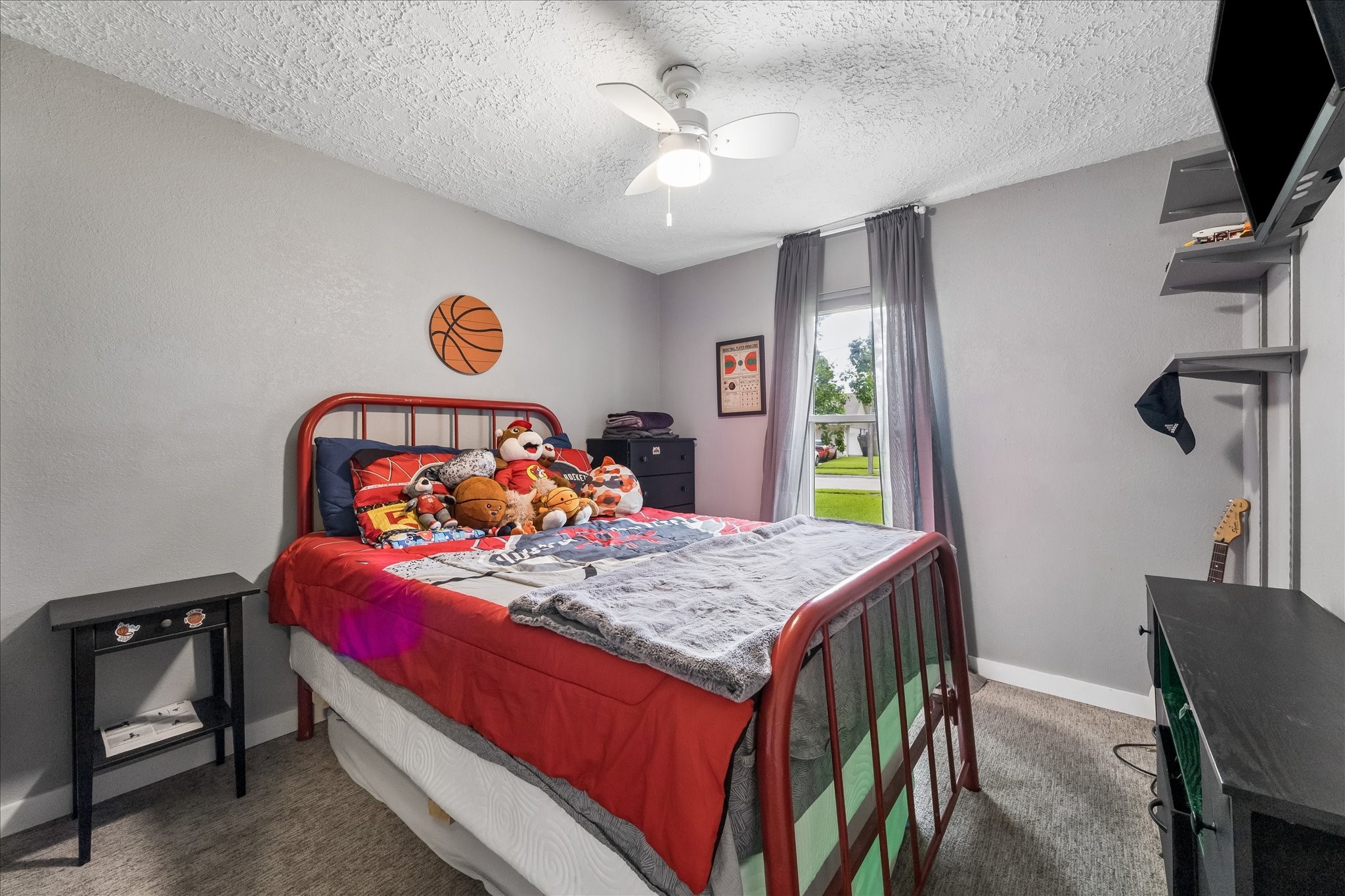 15811 Wandering Trail Property Photo 17