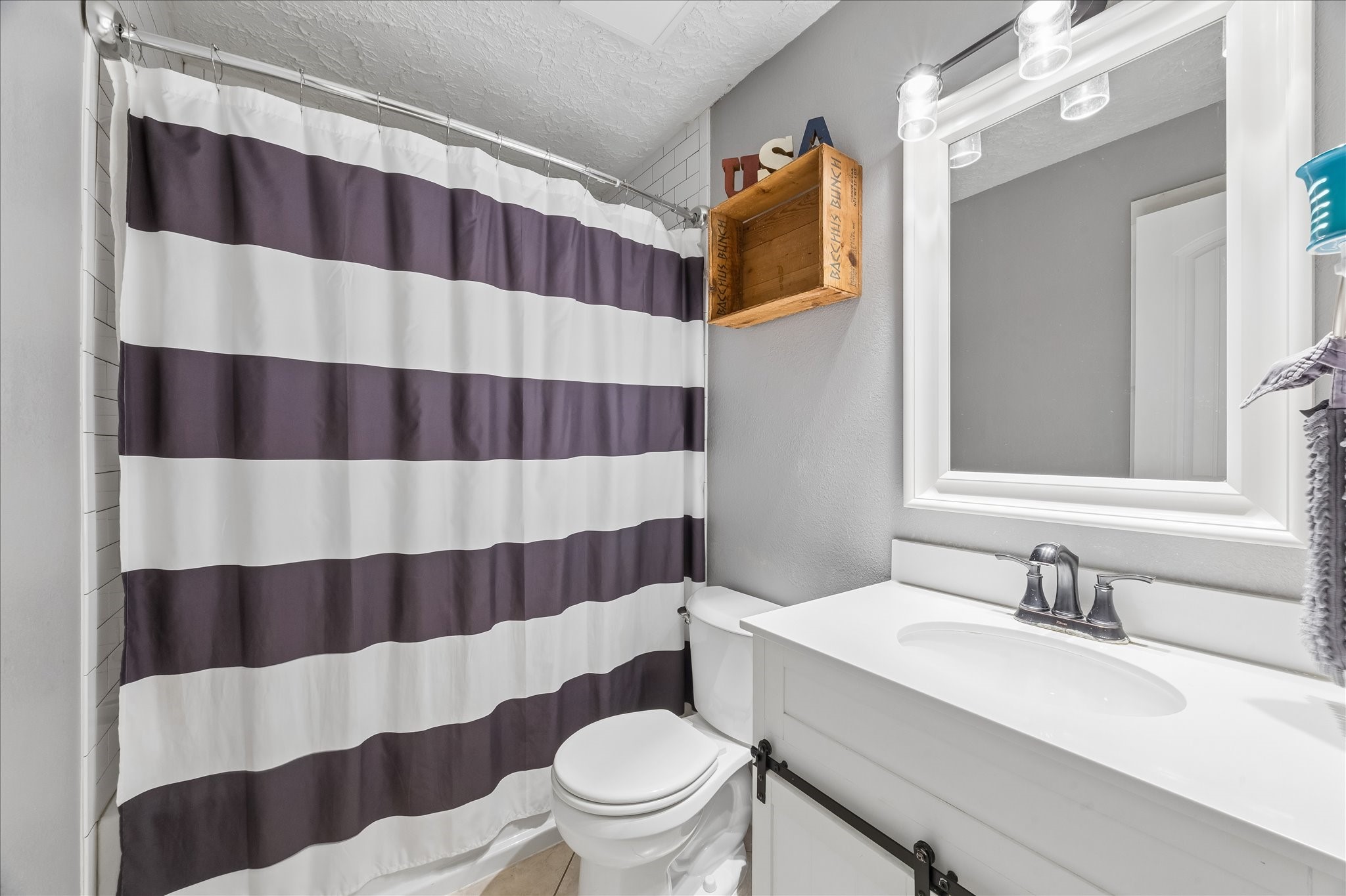 15811 Wandering Trail Property Photo 18