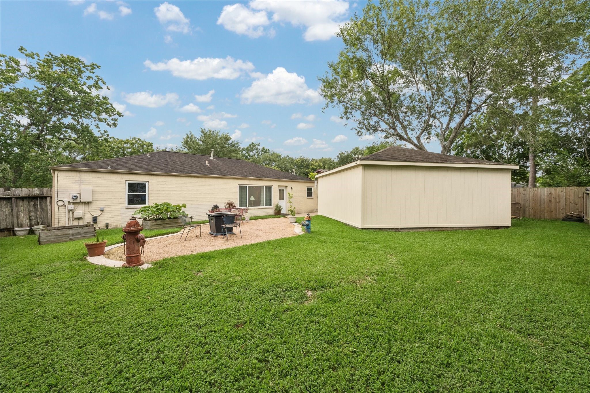15811 Wandering Trail Property Photo 20