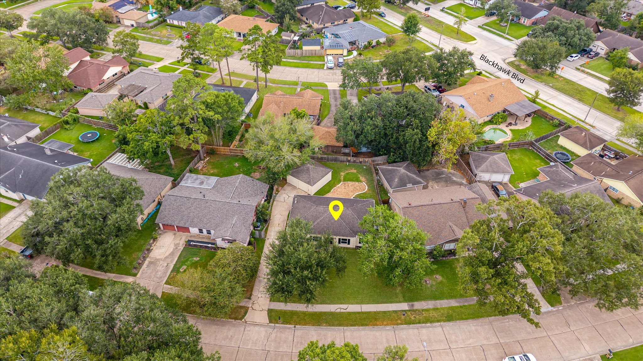 15811 Wandering Trail Property Photo 26