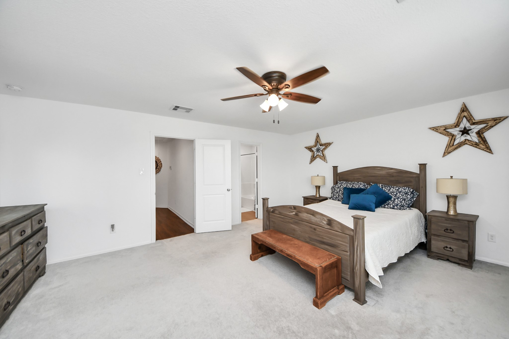 26915 Wilderye Cove Ln Property Photo 16