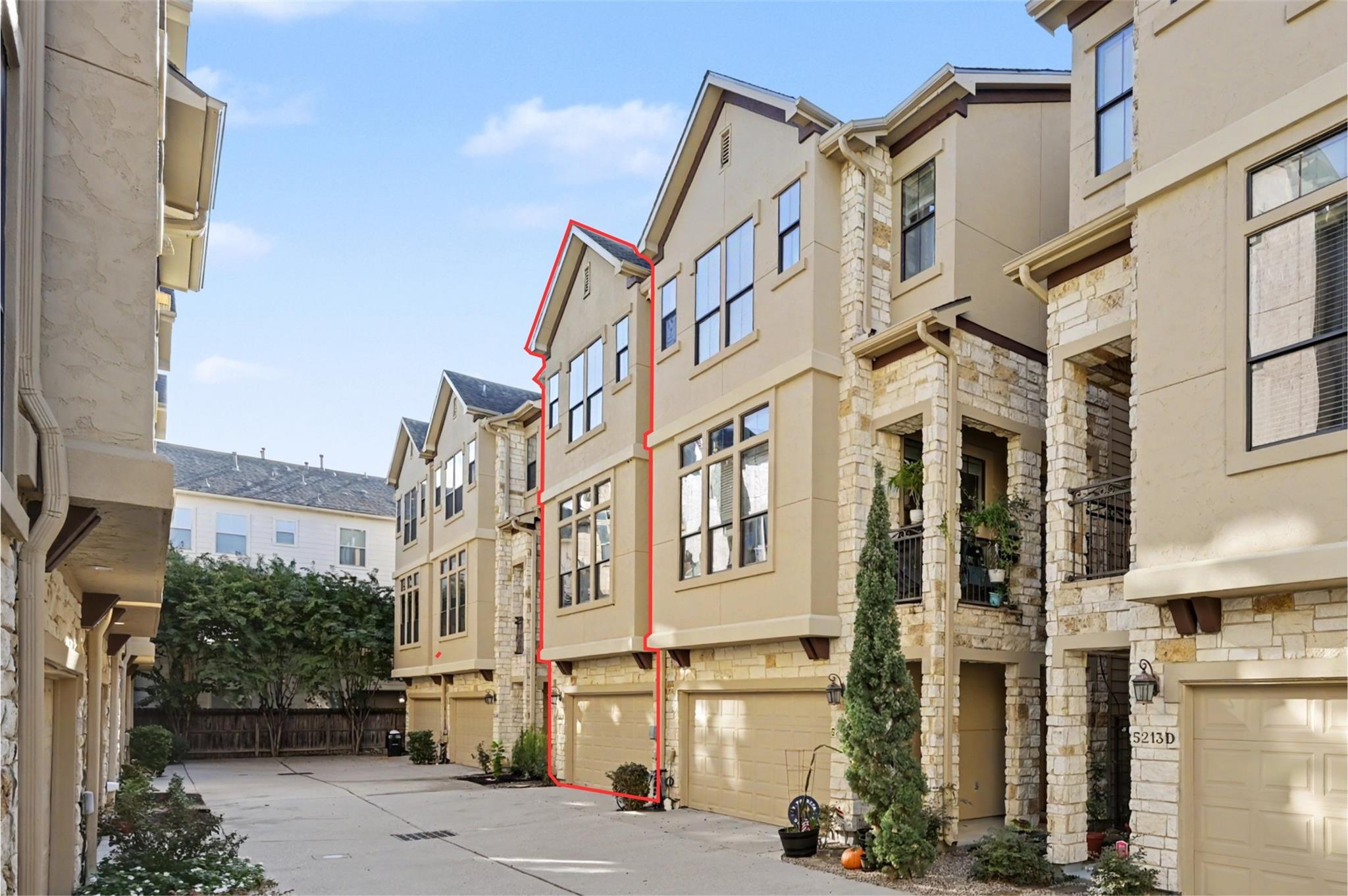 5213 Eigel Street B Property Photo 2