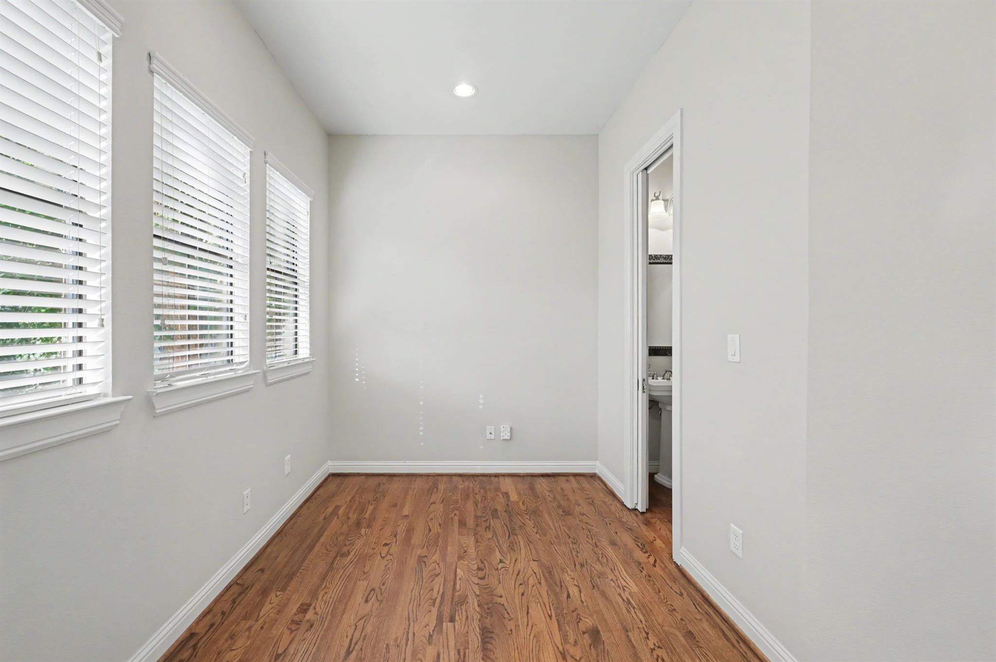 5213 Eigel Street B Property Photo 10