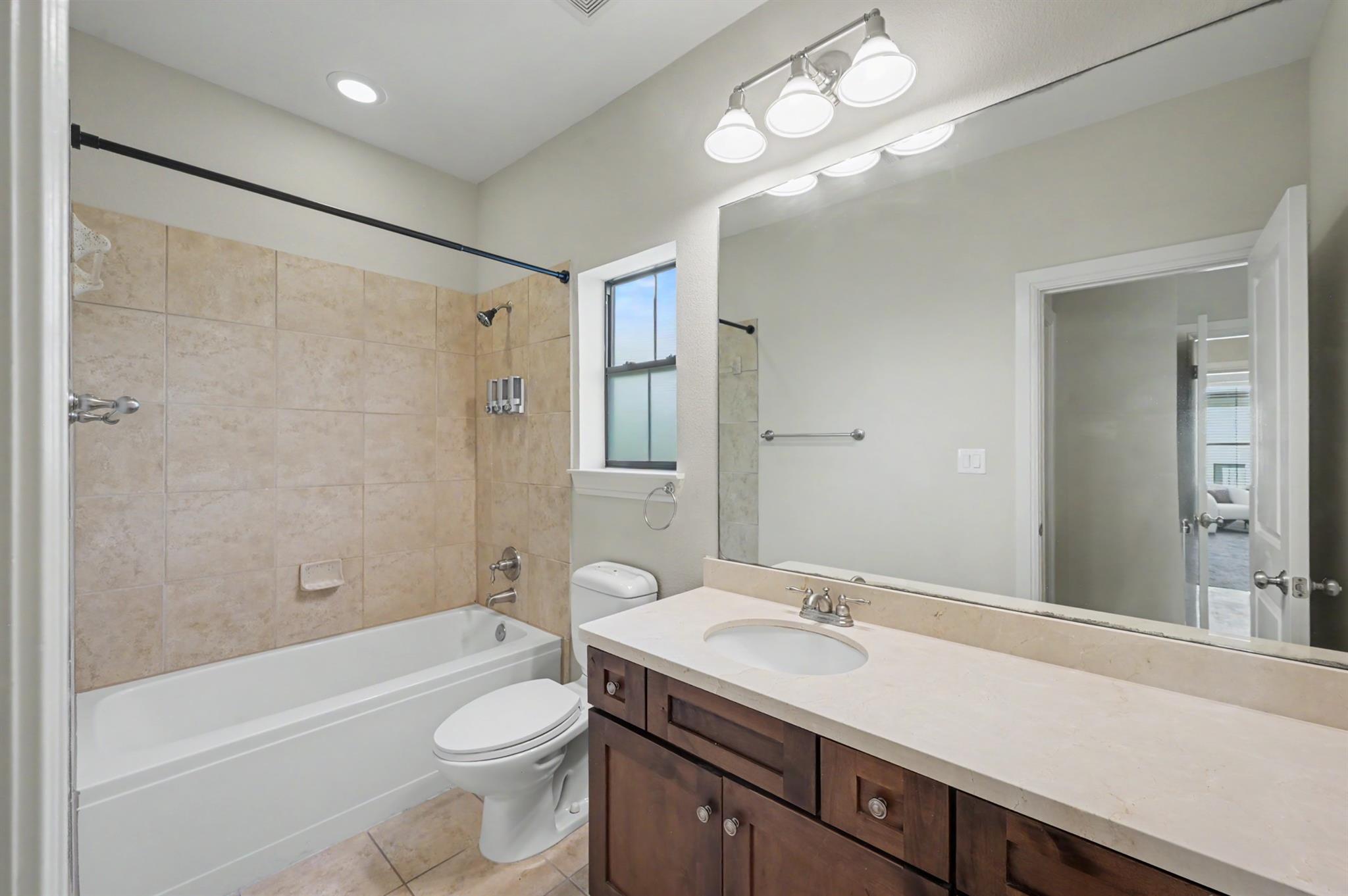 5213 Eigel Street B Property Photo 25