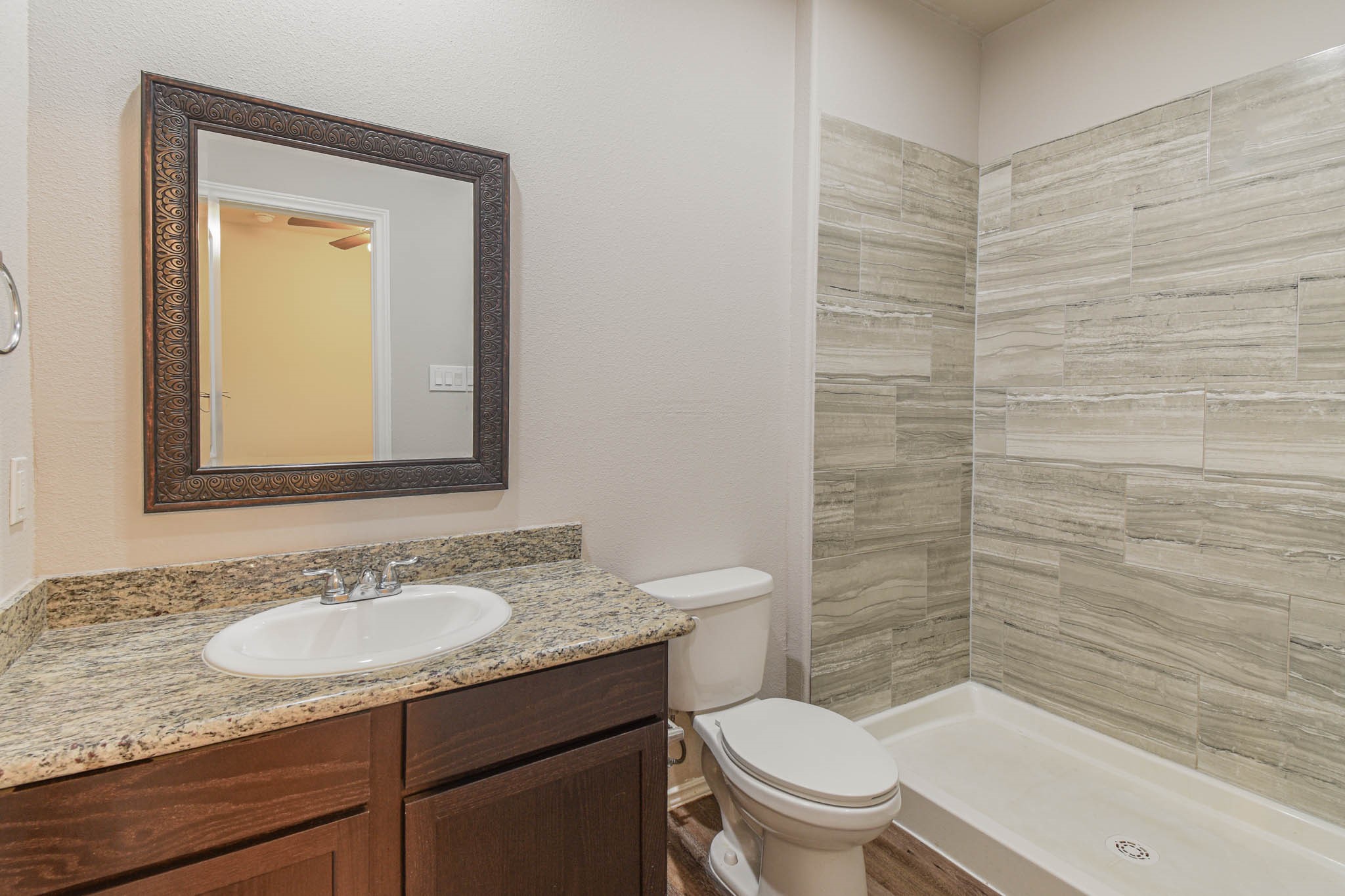15633 Sycamore Dr Property Photo 4