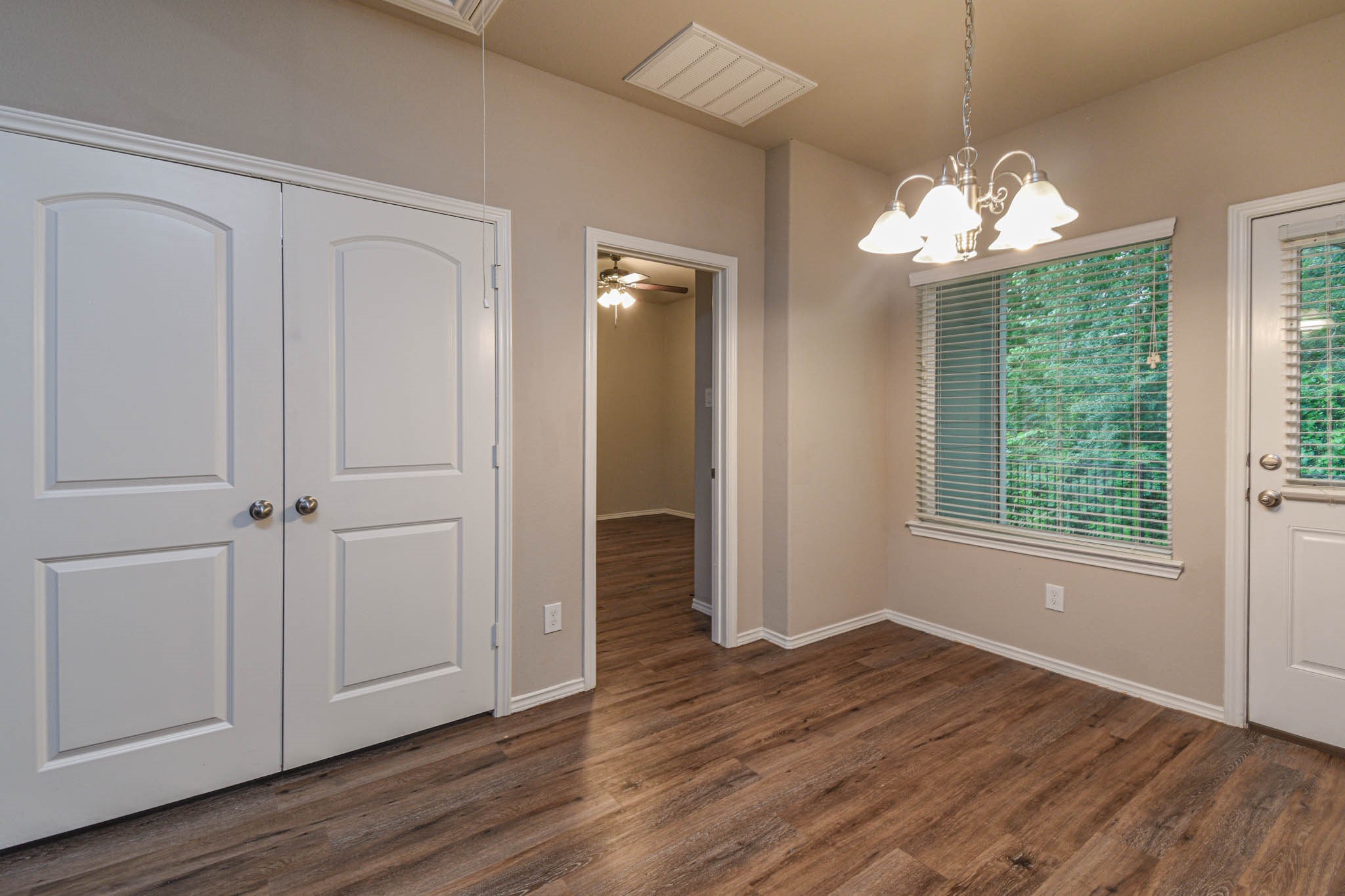 15633 Sycamore Dr Property Photo 10