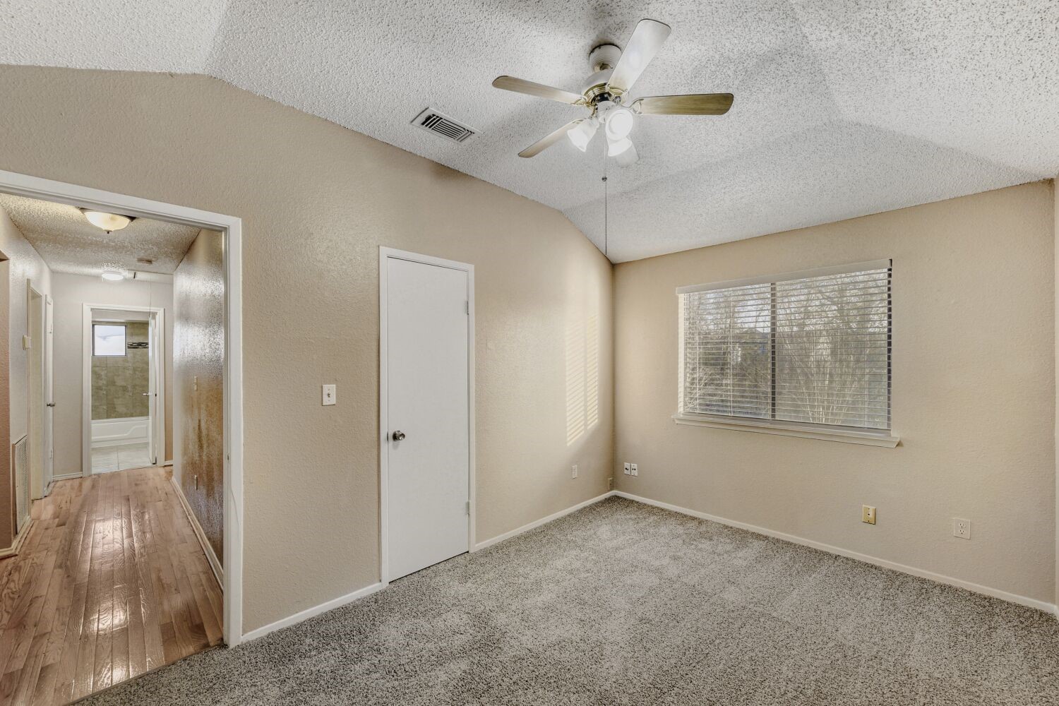 9727 Orangevale Drive Property Photo 16