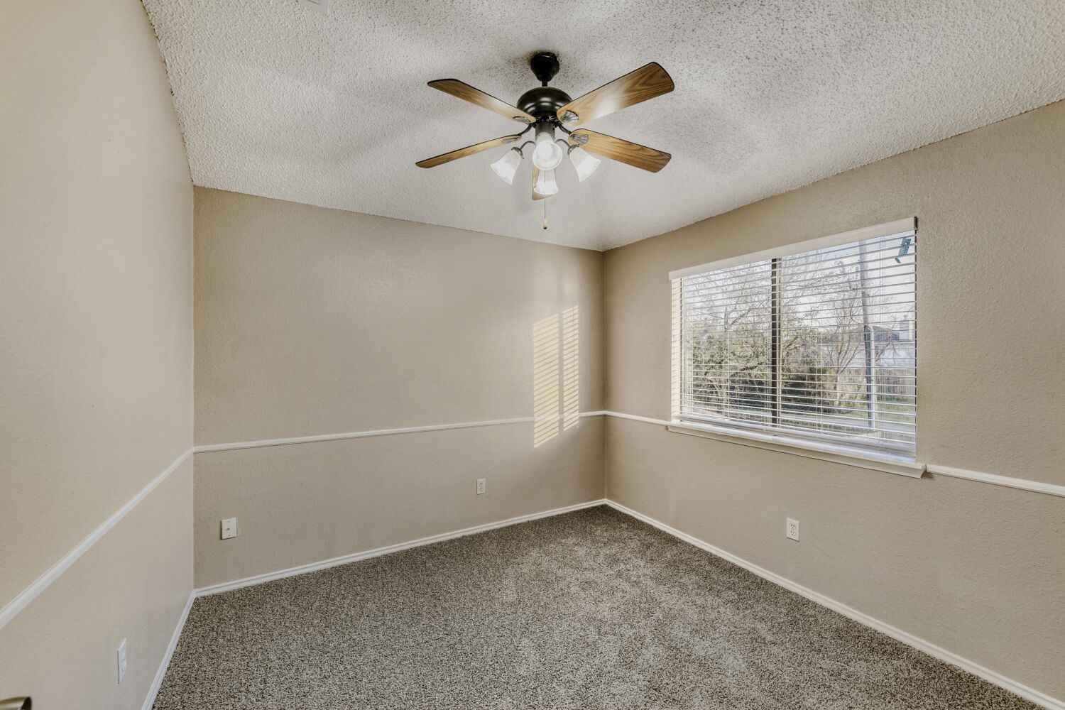 9727 Orangevale Drive Property Photo 17
