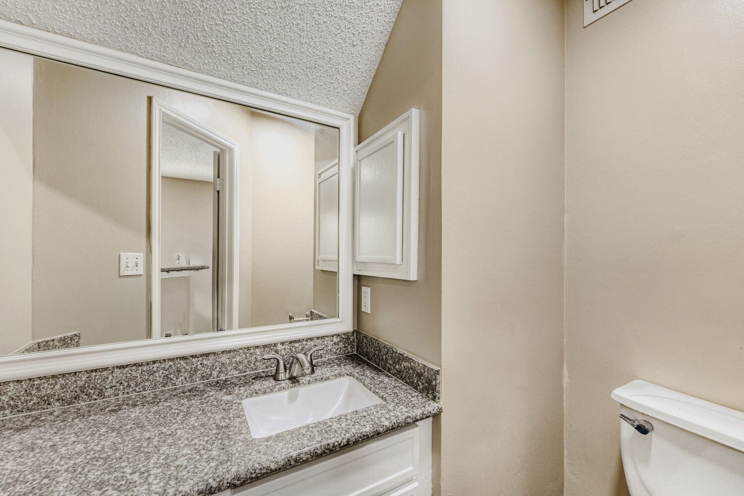 9727 Orangevale Drive Property Photo 20