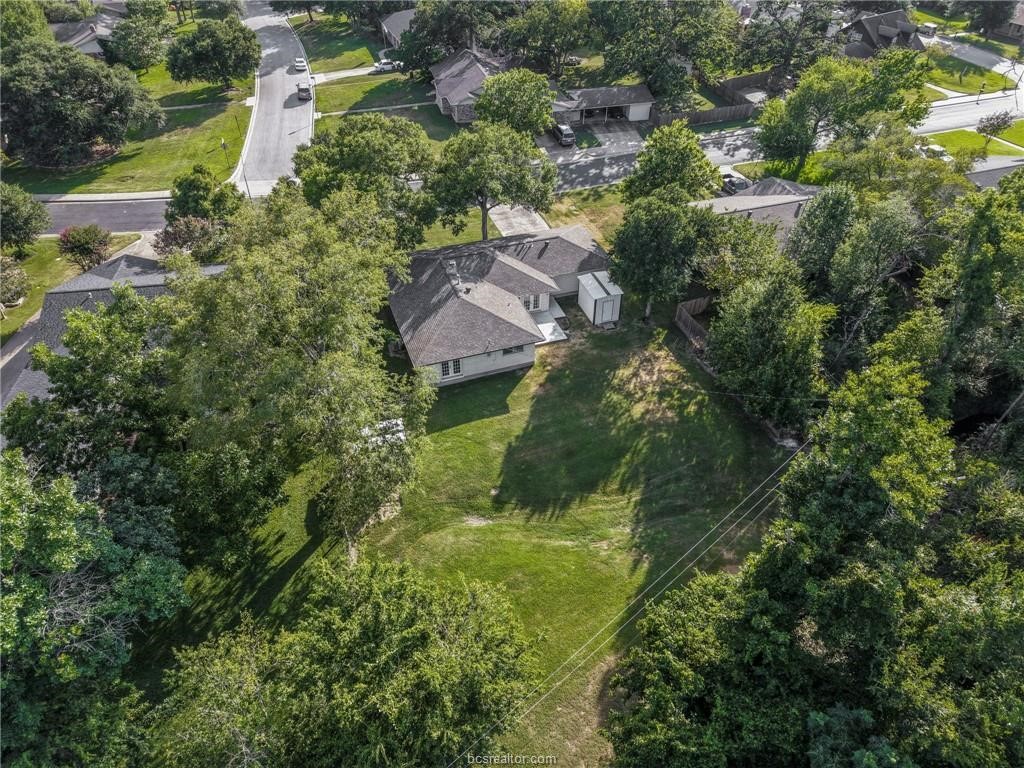 1907 Langford Street Property Photo 2