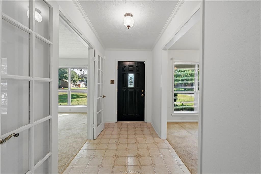 1907 Langford Street Property Photo 14