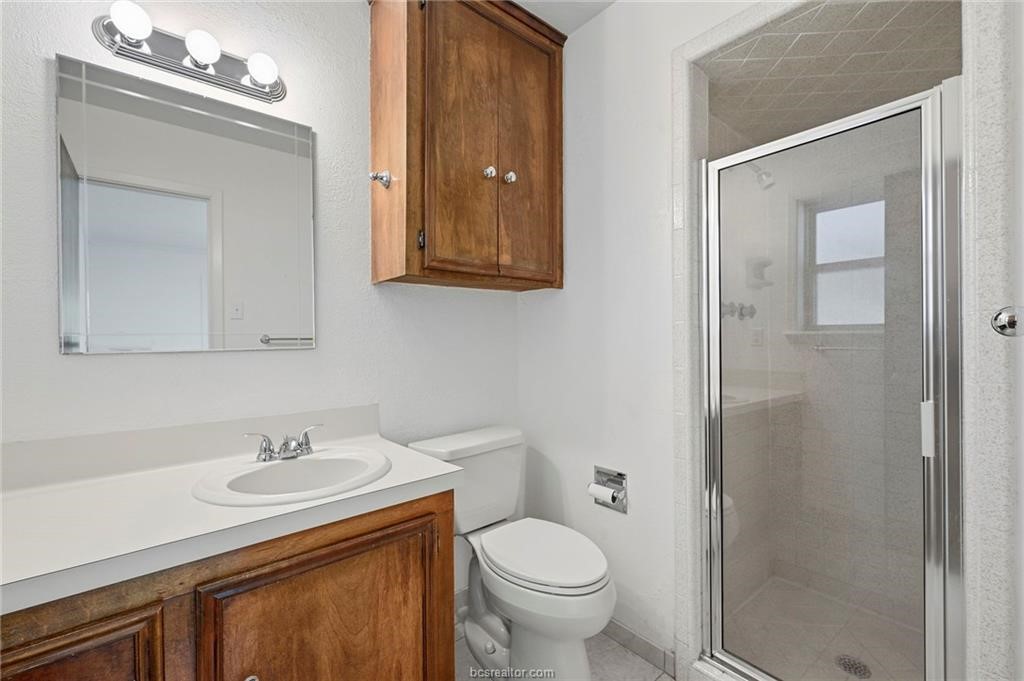 1907 Langford Street Property Photo 20