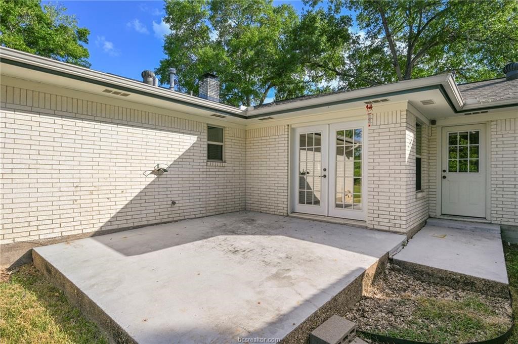1907 Langford Street Property Photo 22