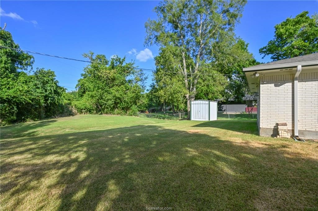 1907 Langford Street Property Photo 24
