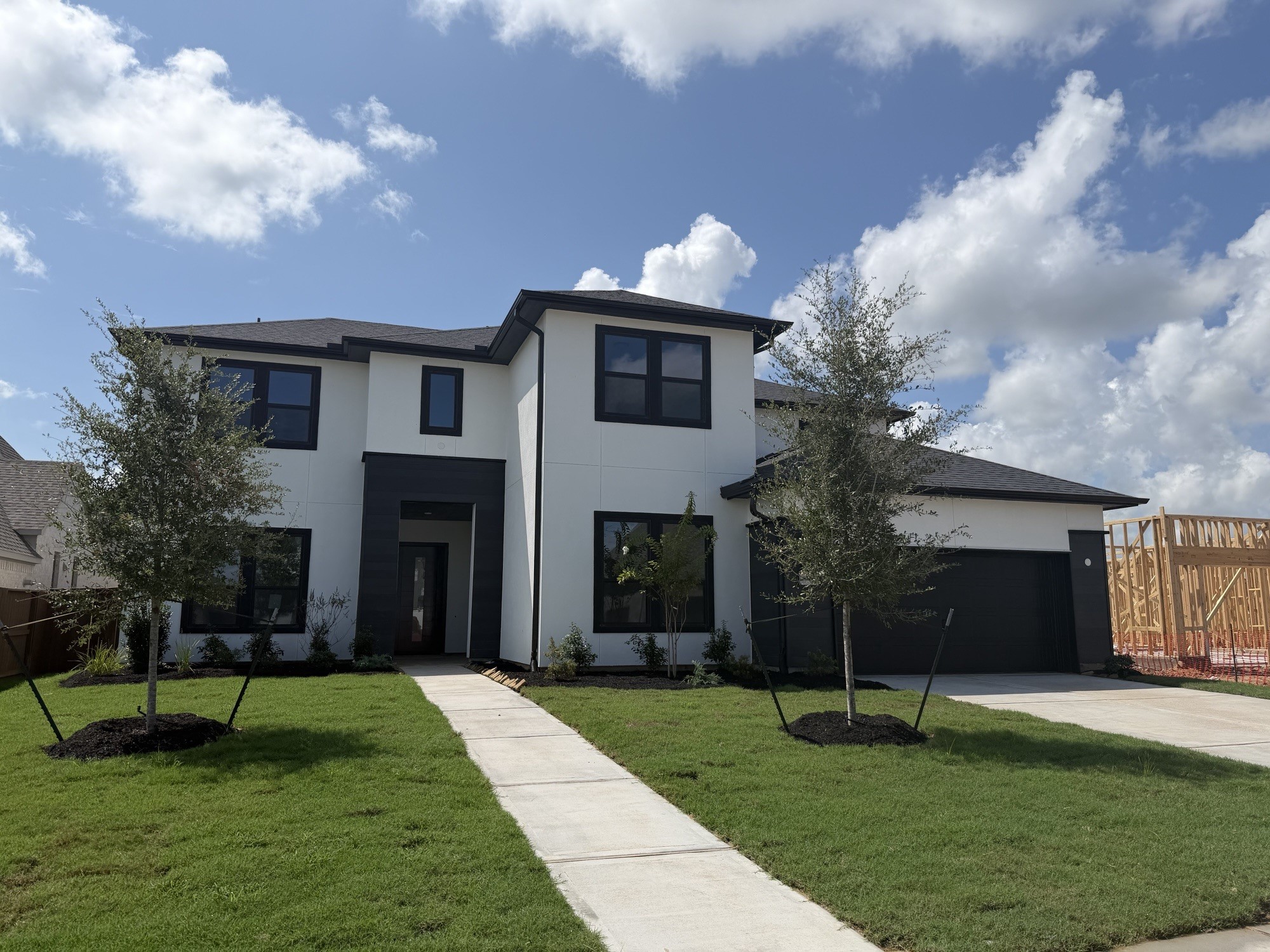 5206 Deer Valley Court Property Photo 1