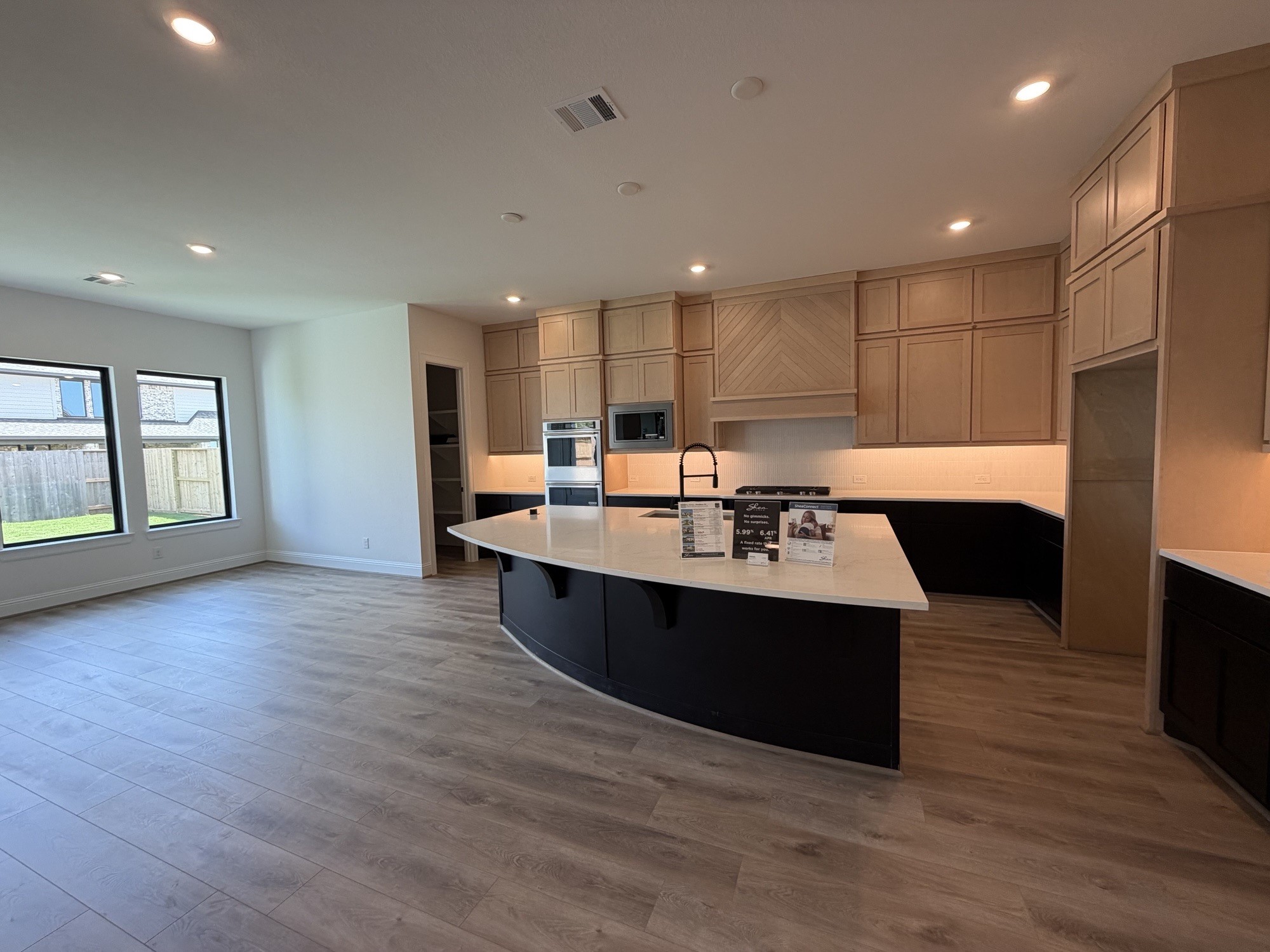 5206 Deer Valley Court Property Photo 6