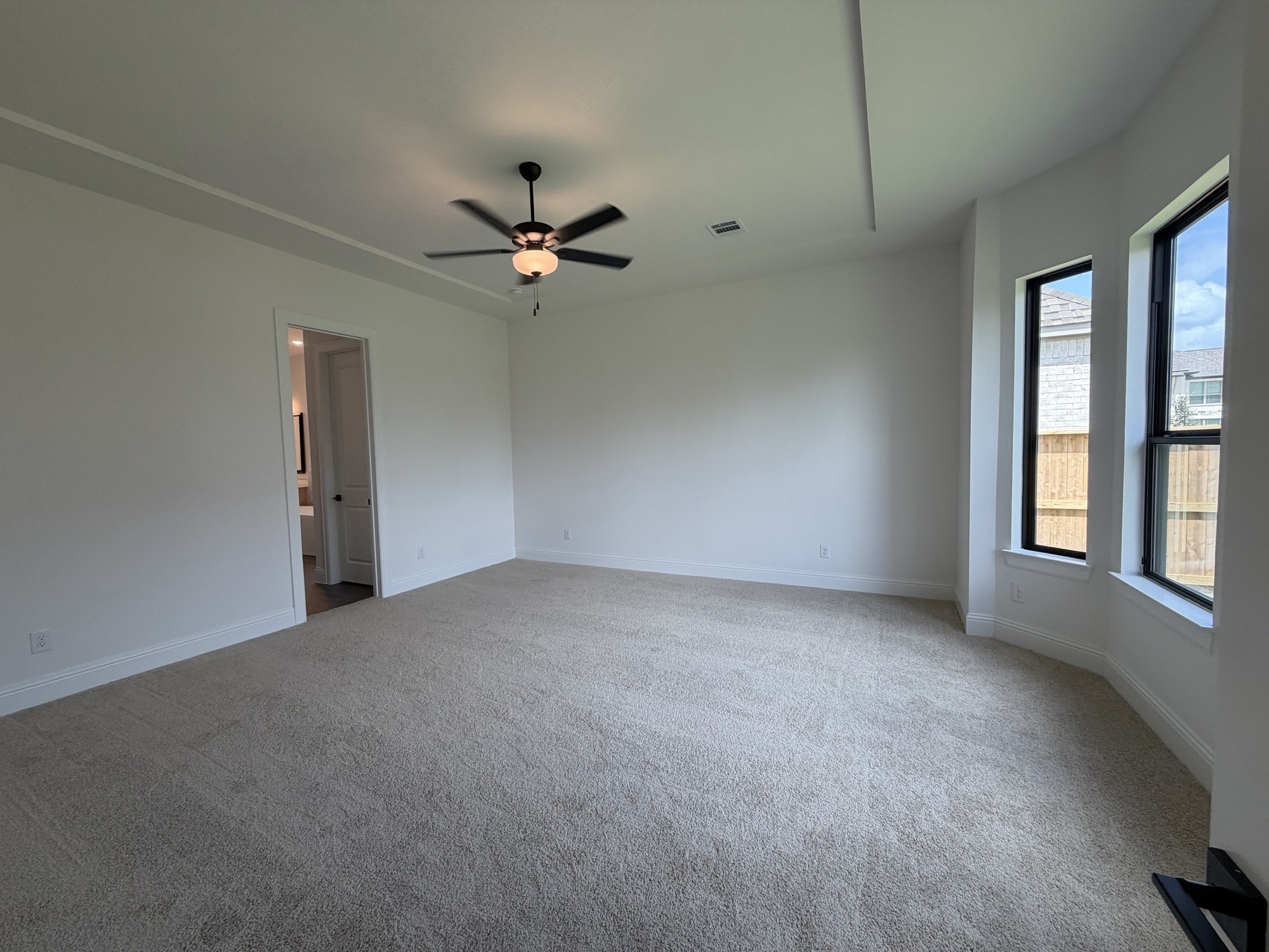 5206 Deer Valley Court Property Photo 9