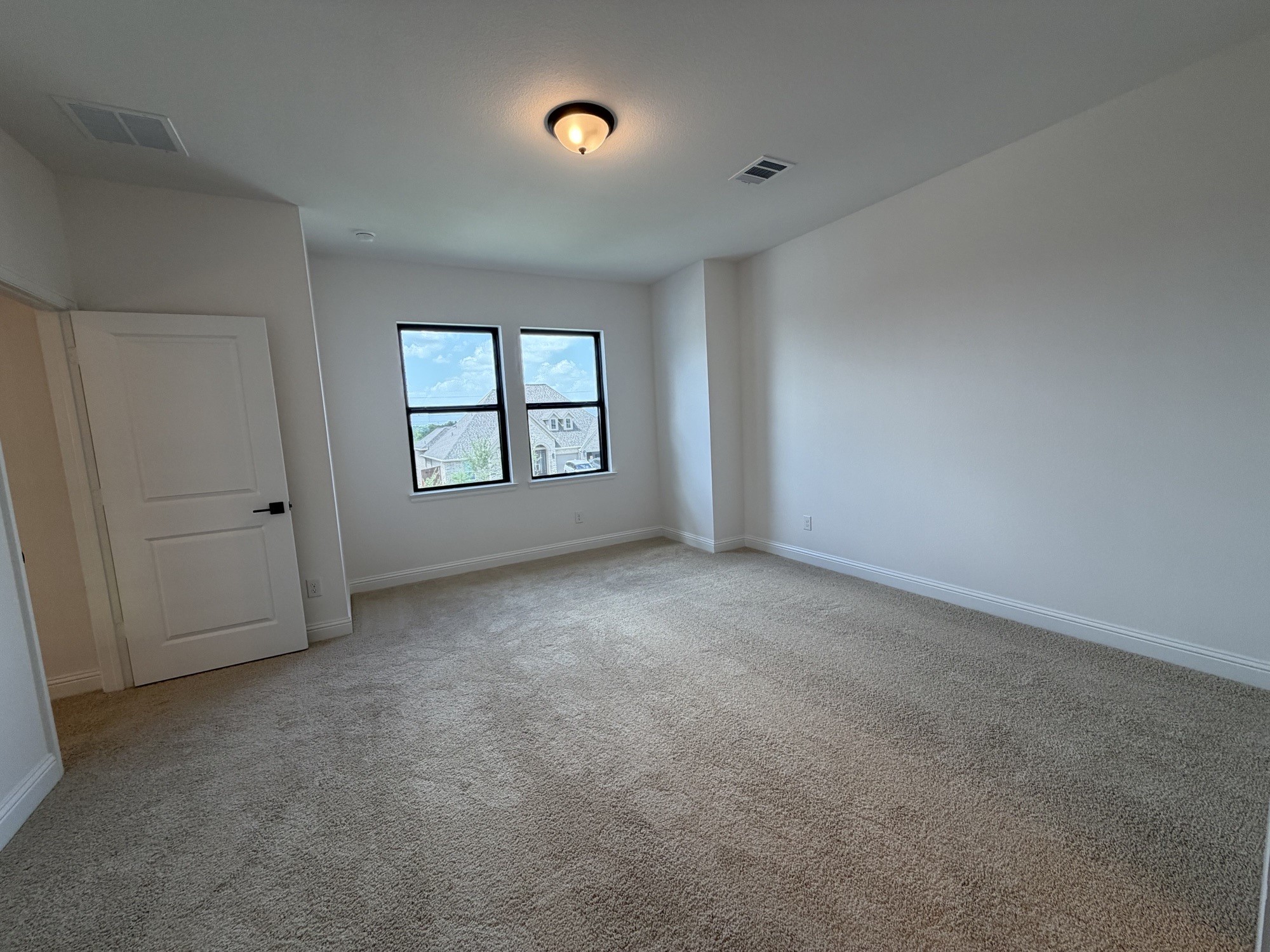 5206 Deer Valley Court Property Photo 14