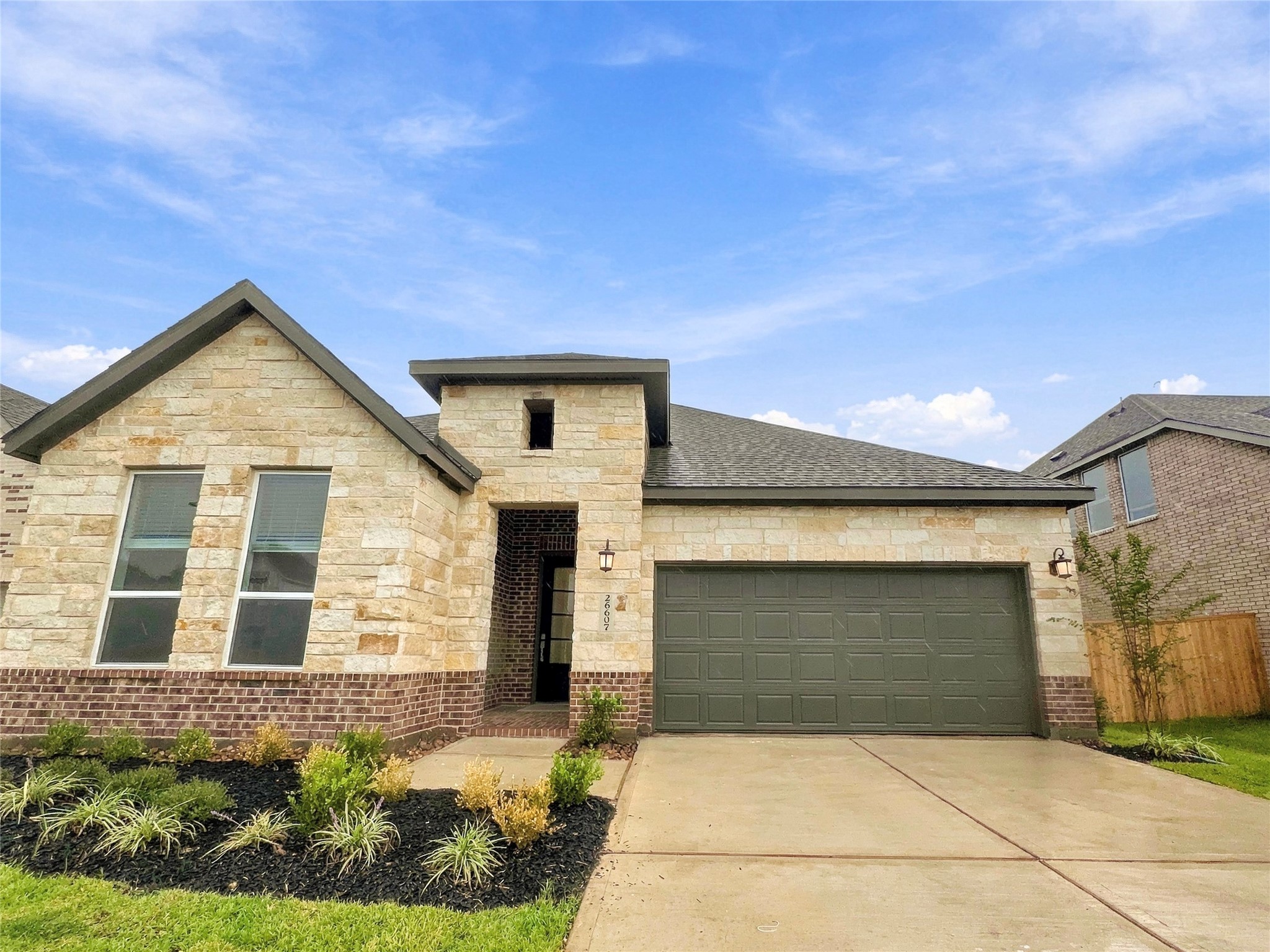 26607 Golden Heather Lane Property Photo 1