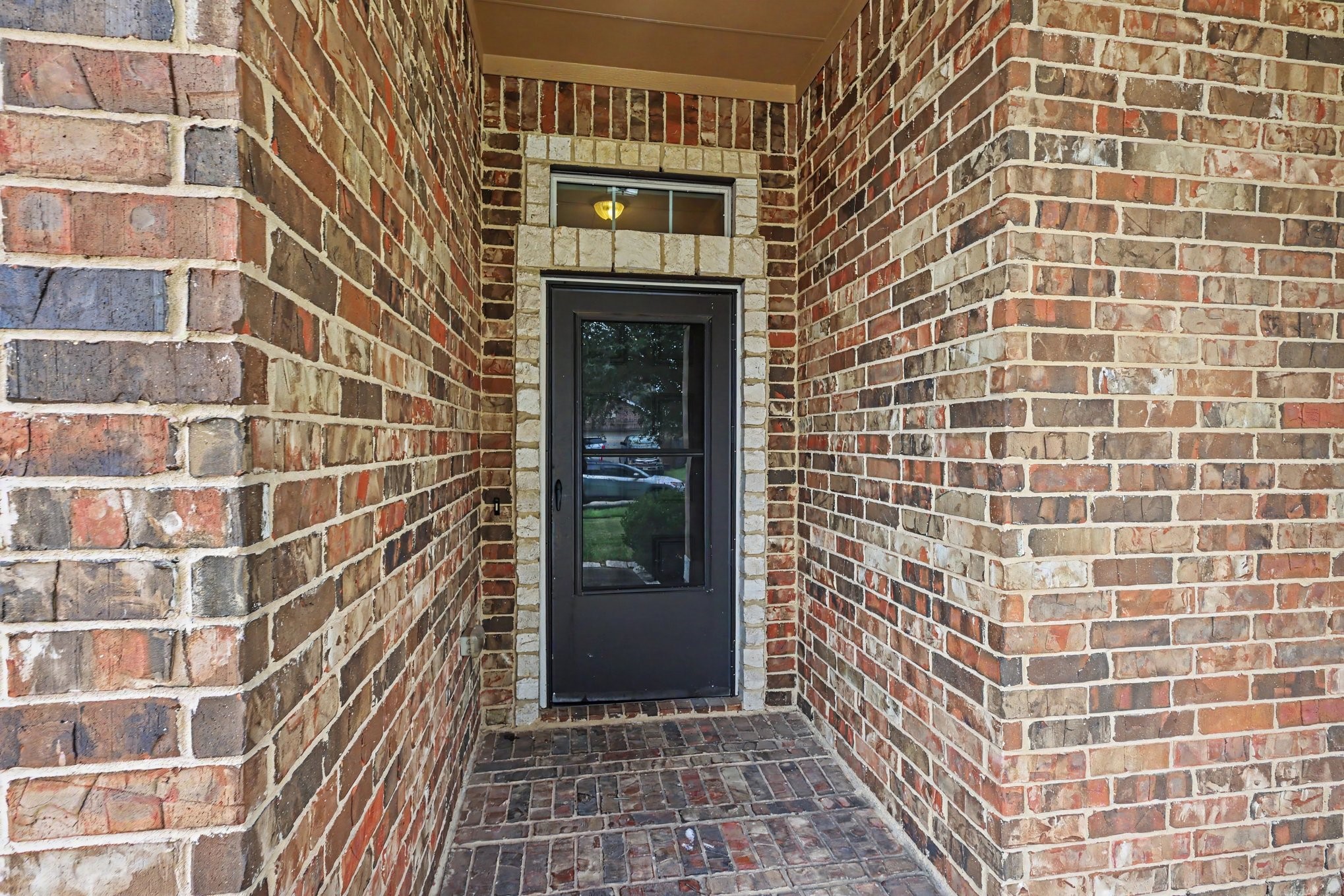 8307 Mandalay Bay Drive Property Photo 3