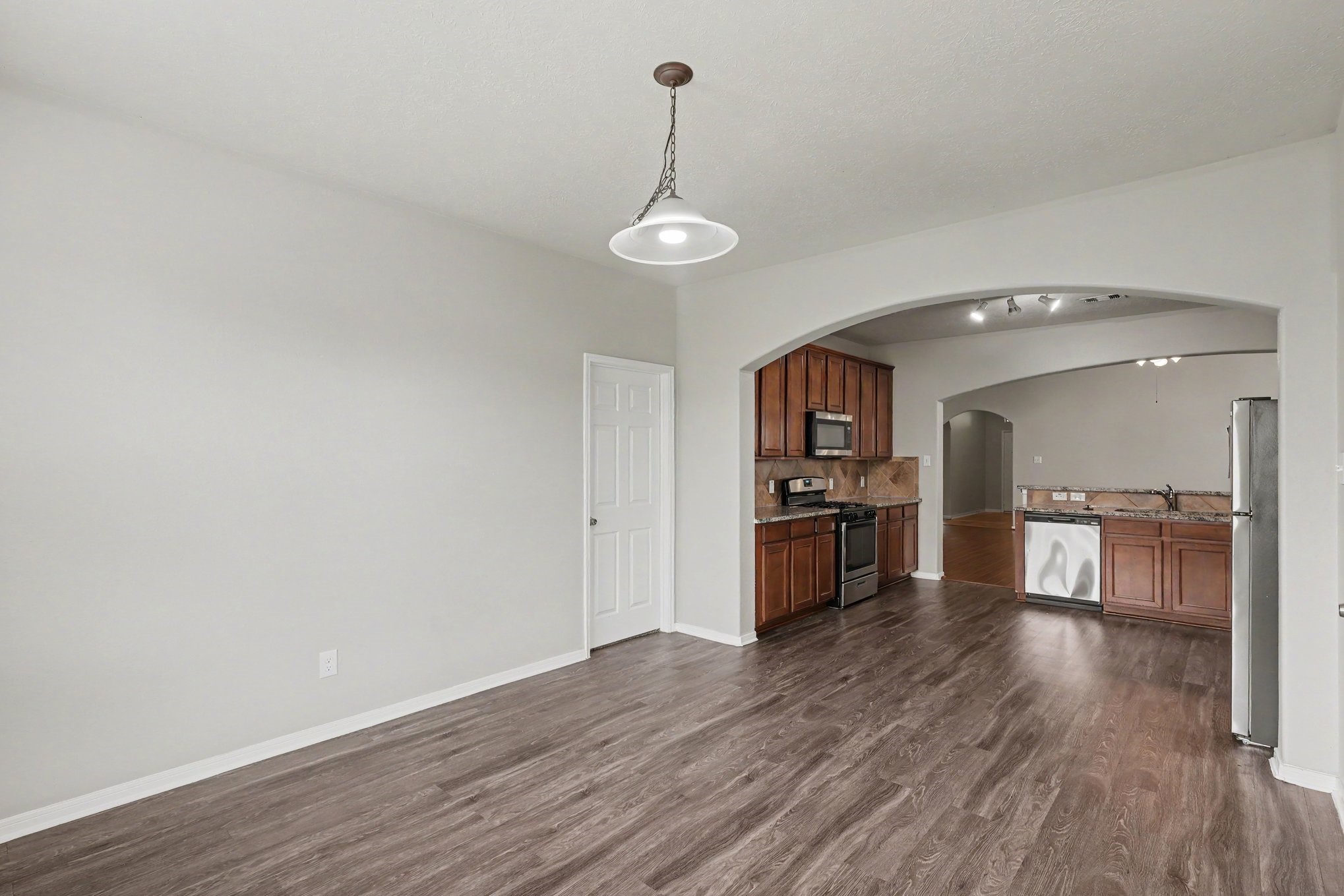 8307 Mandalay Bay Drive Property Photo 9