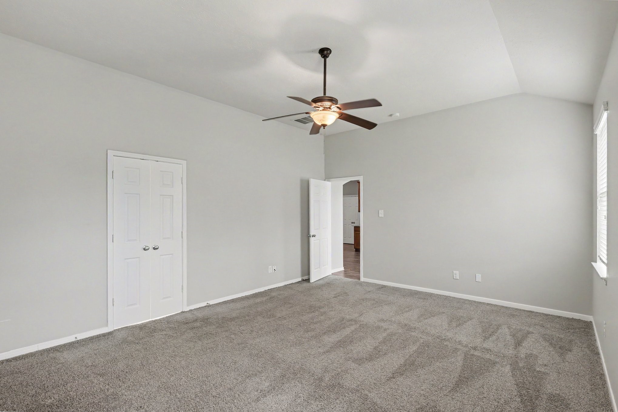 8307 Mandalay Bay Drive Property Photo 11