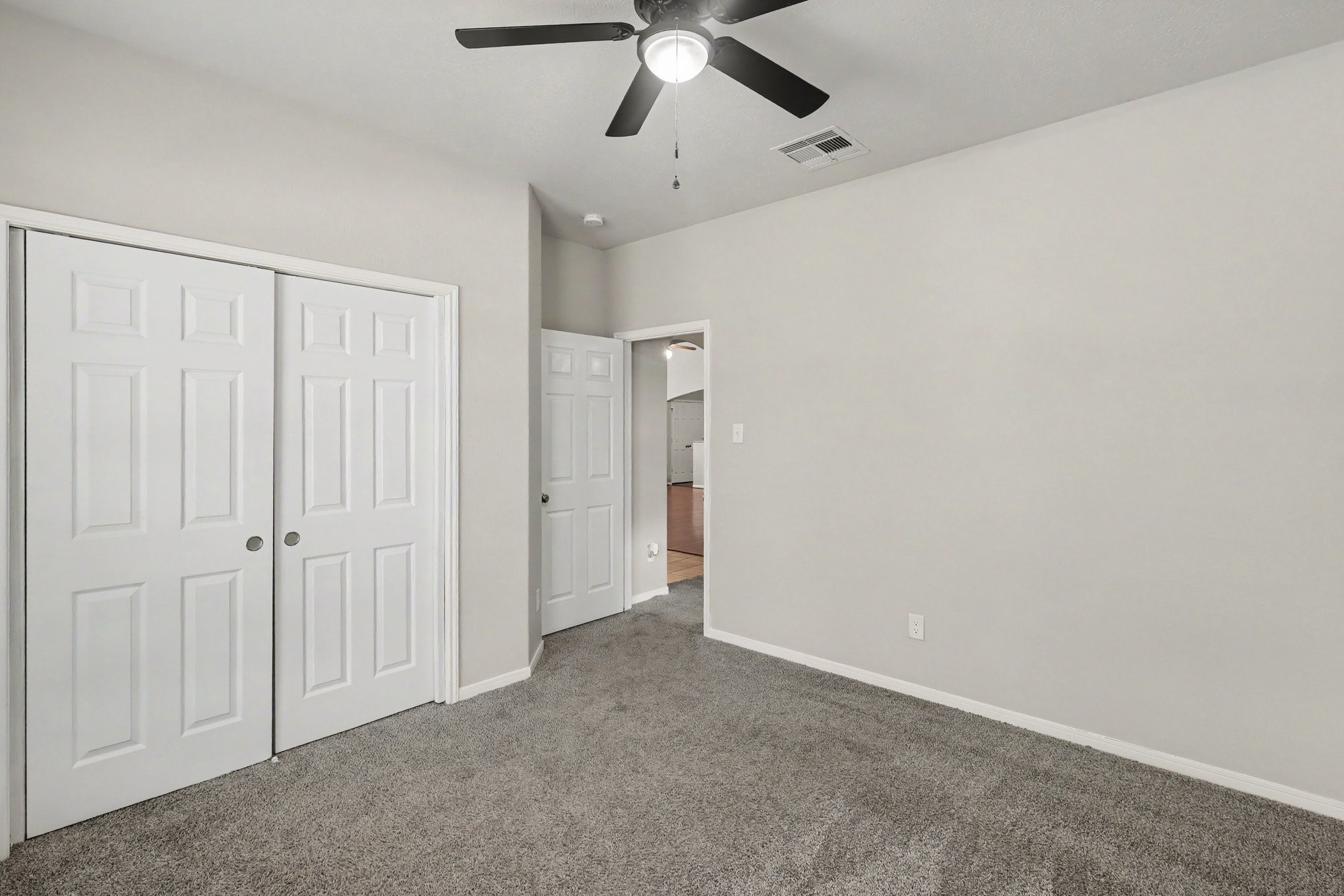 8307 Mandalay Bay Drive Property Photo 16