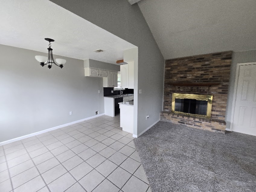 2410 Daffodil Street Property Photo 4