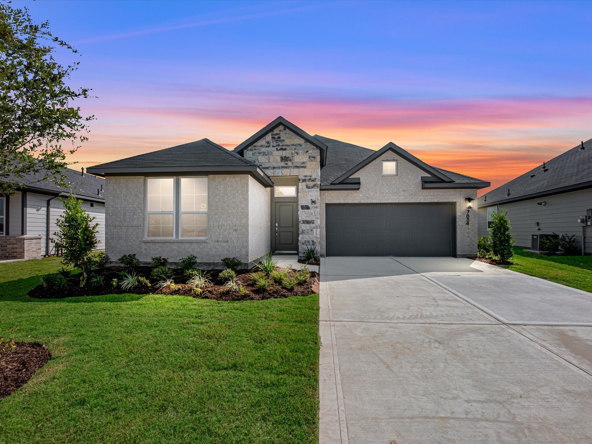 7834 Shimmering Star Lane Property Photo 1
