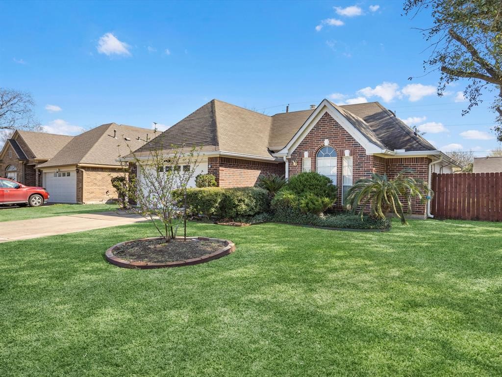 3807 Addicks Clodine Road Property Photo 2