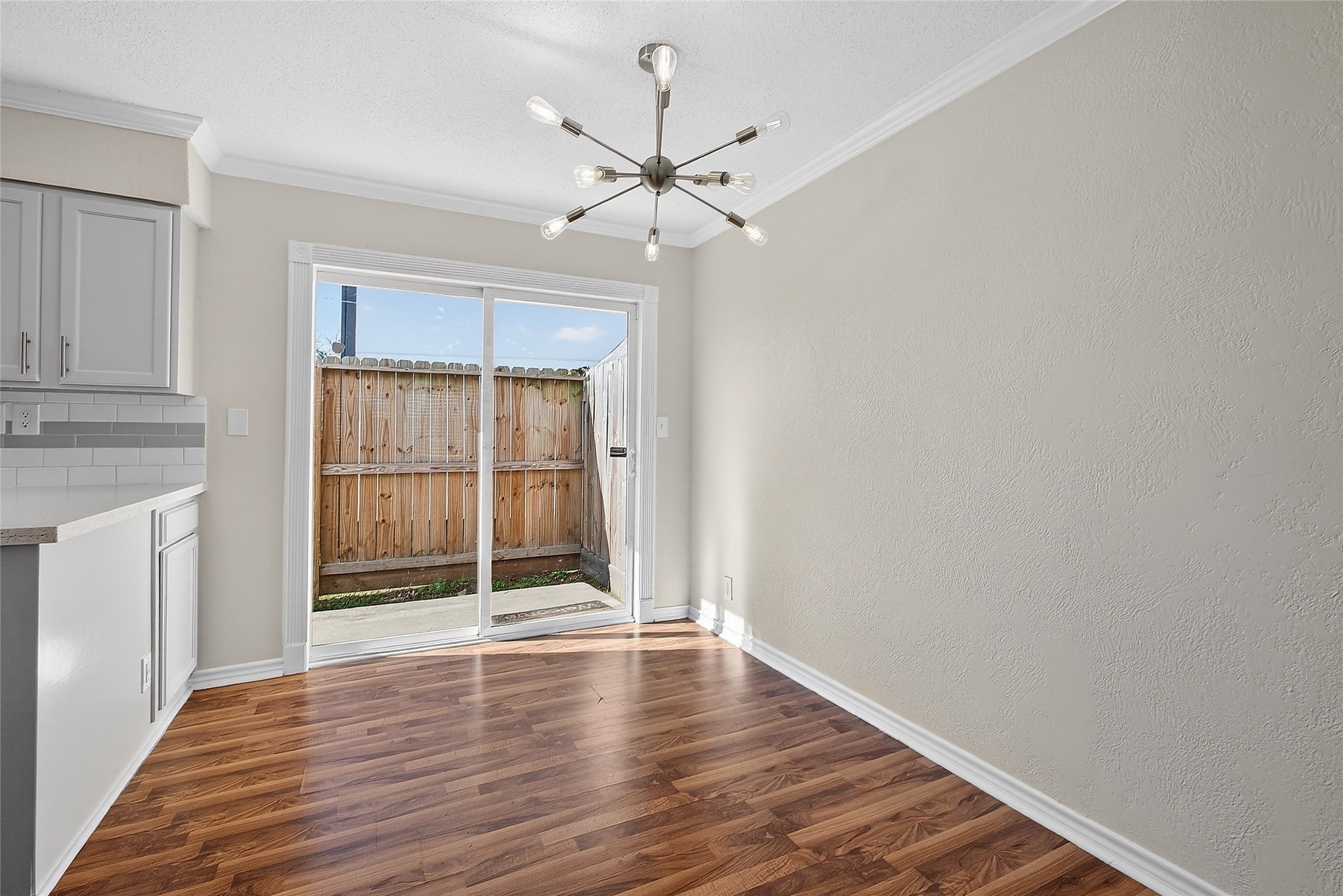 1221 Cedar Post Lane 1b Property Photo 4