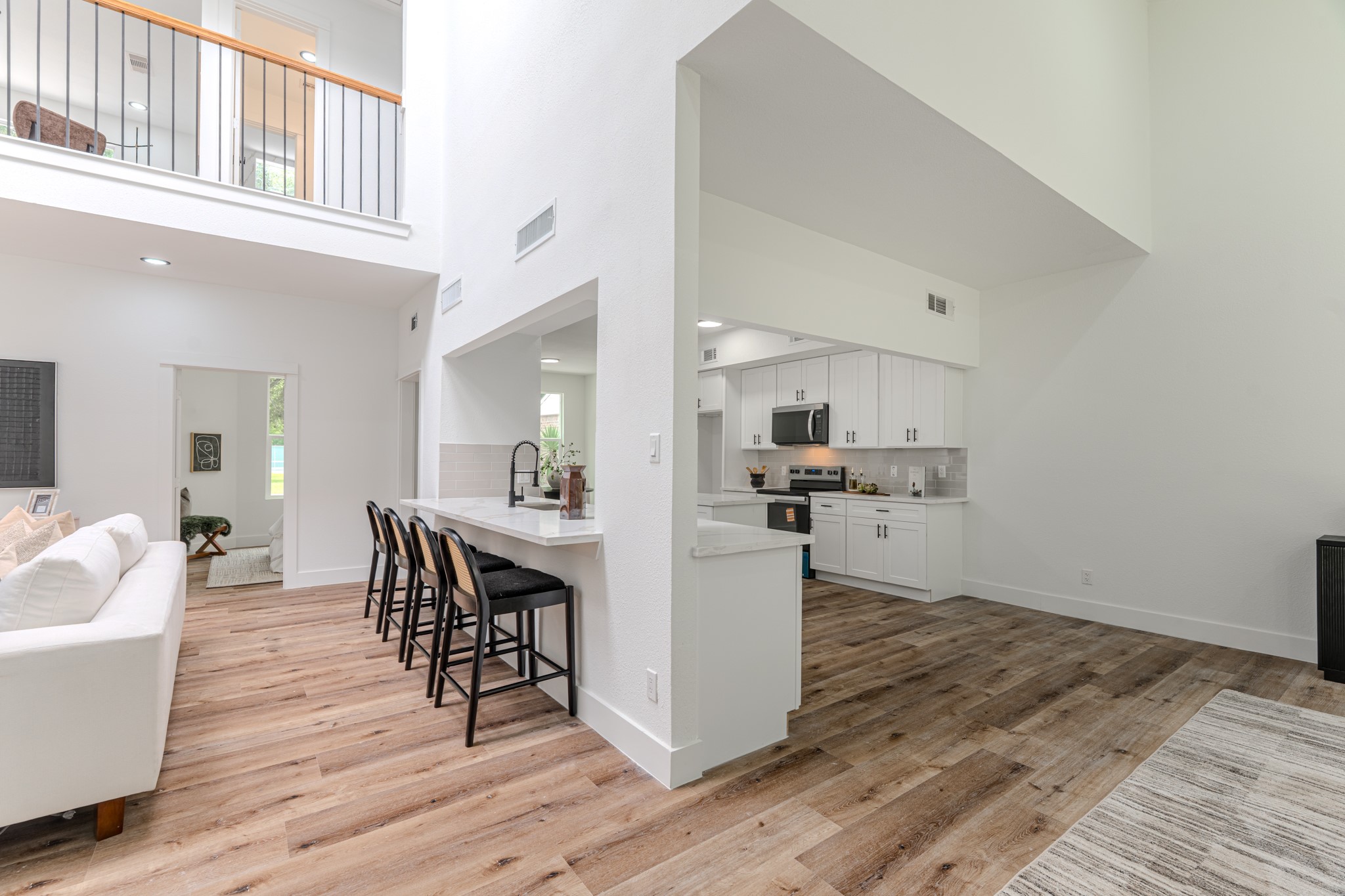 14323 Briarhills Parkway Property Photo 11